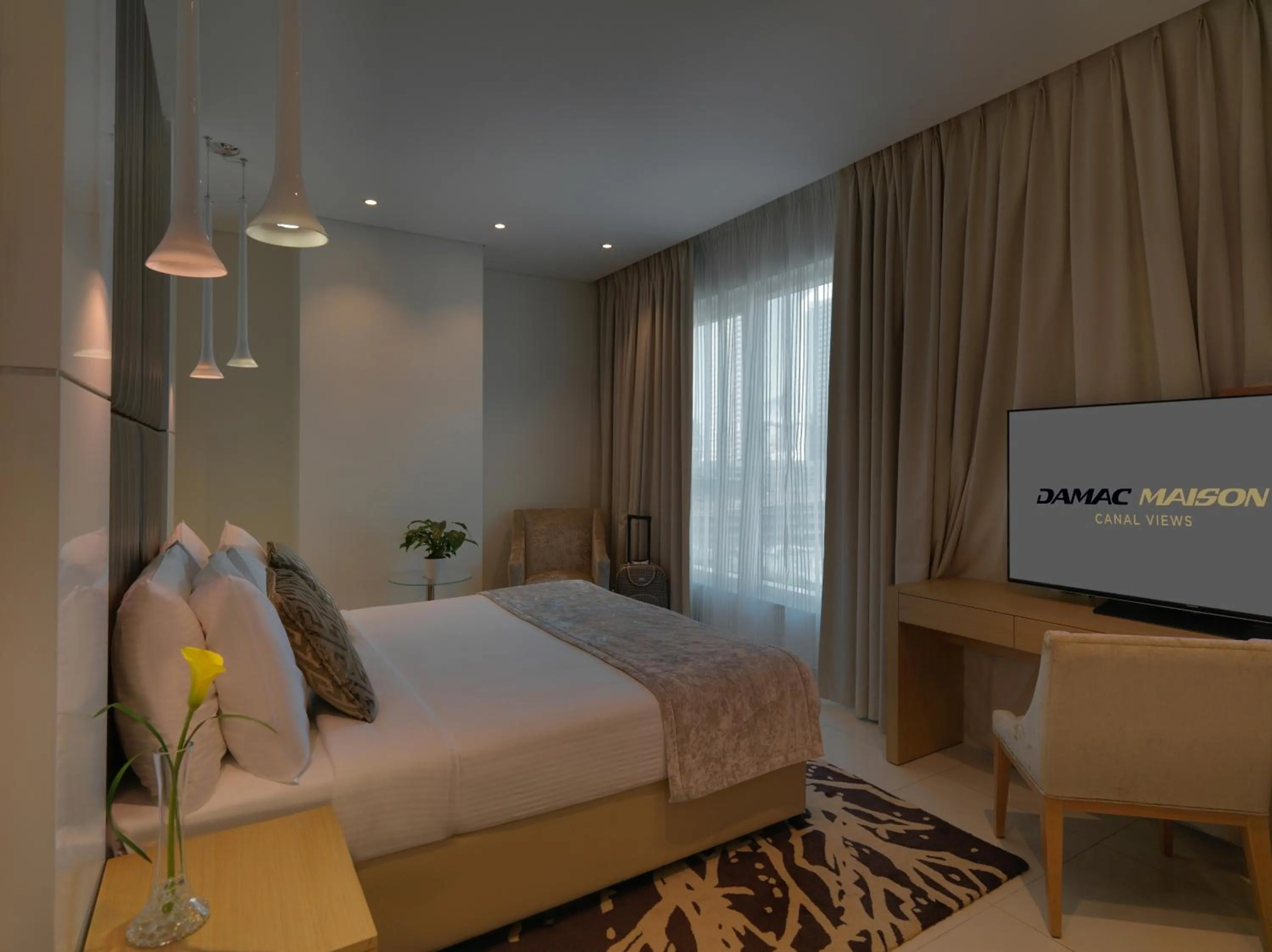 Bedroom, Bed in DAMAC Maison Canal Views