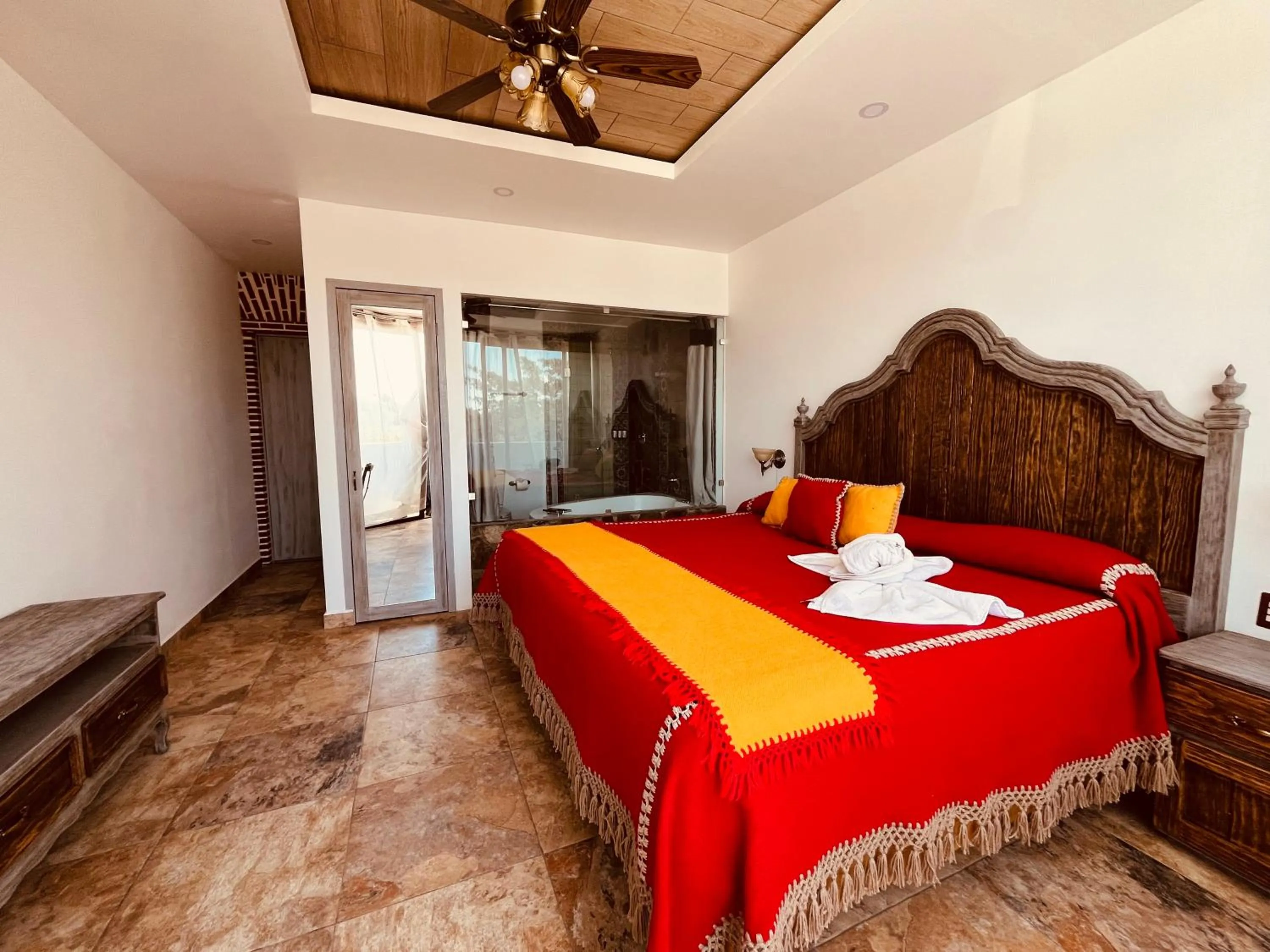 Photo of the whole room, Bed in Hotel El Aguila, Villa del Carbón