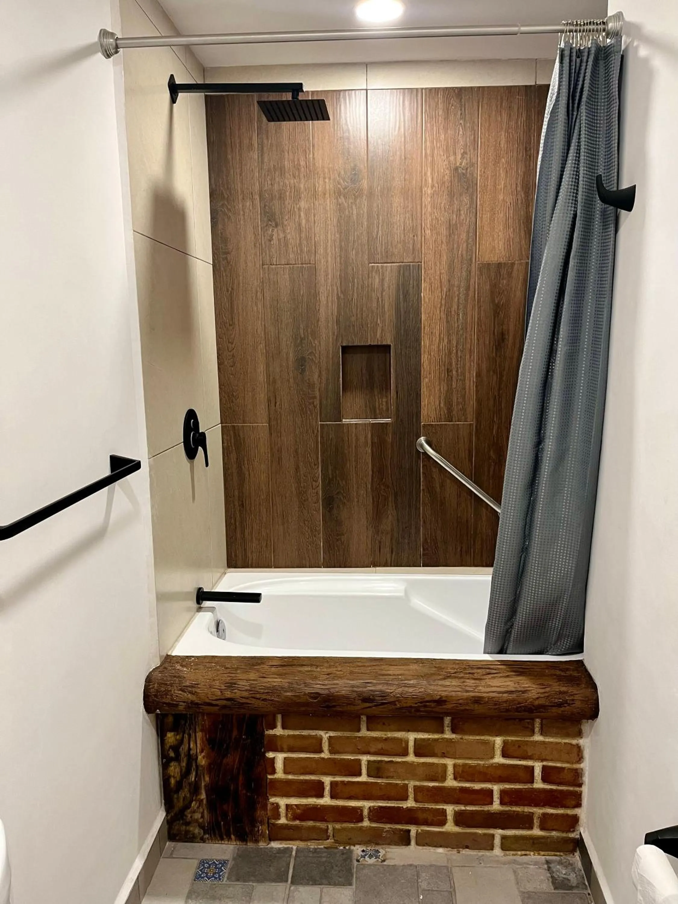 Bathroom in Hotel El Aguila, Villa del Carbón