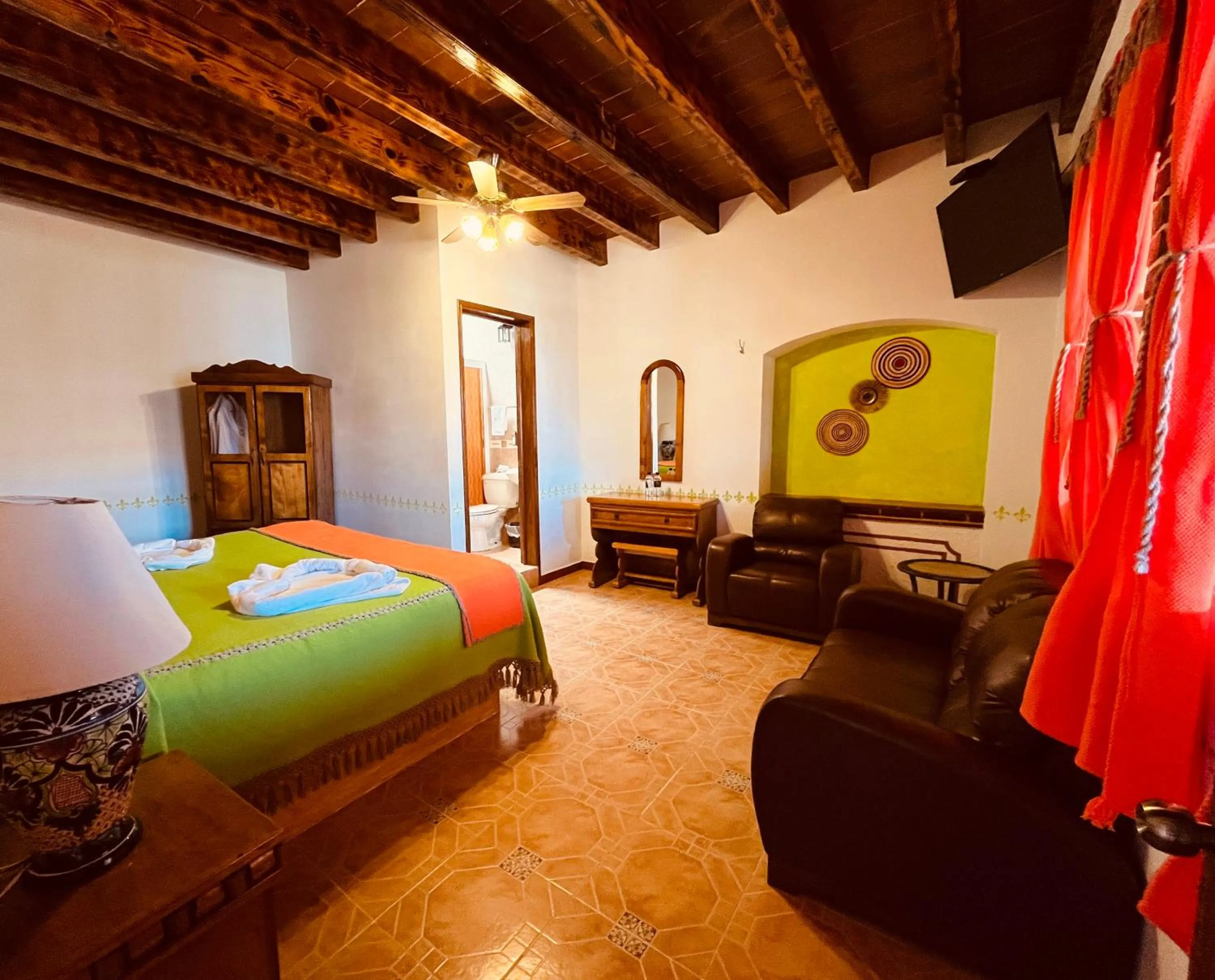 Photo of the whole room, Bed in Hotel El Aguila, Villa del Carbón