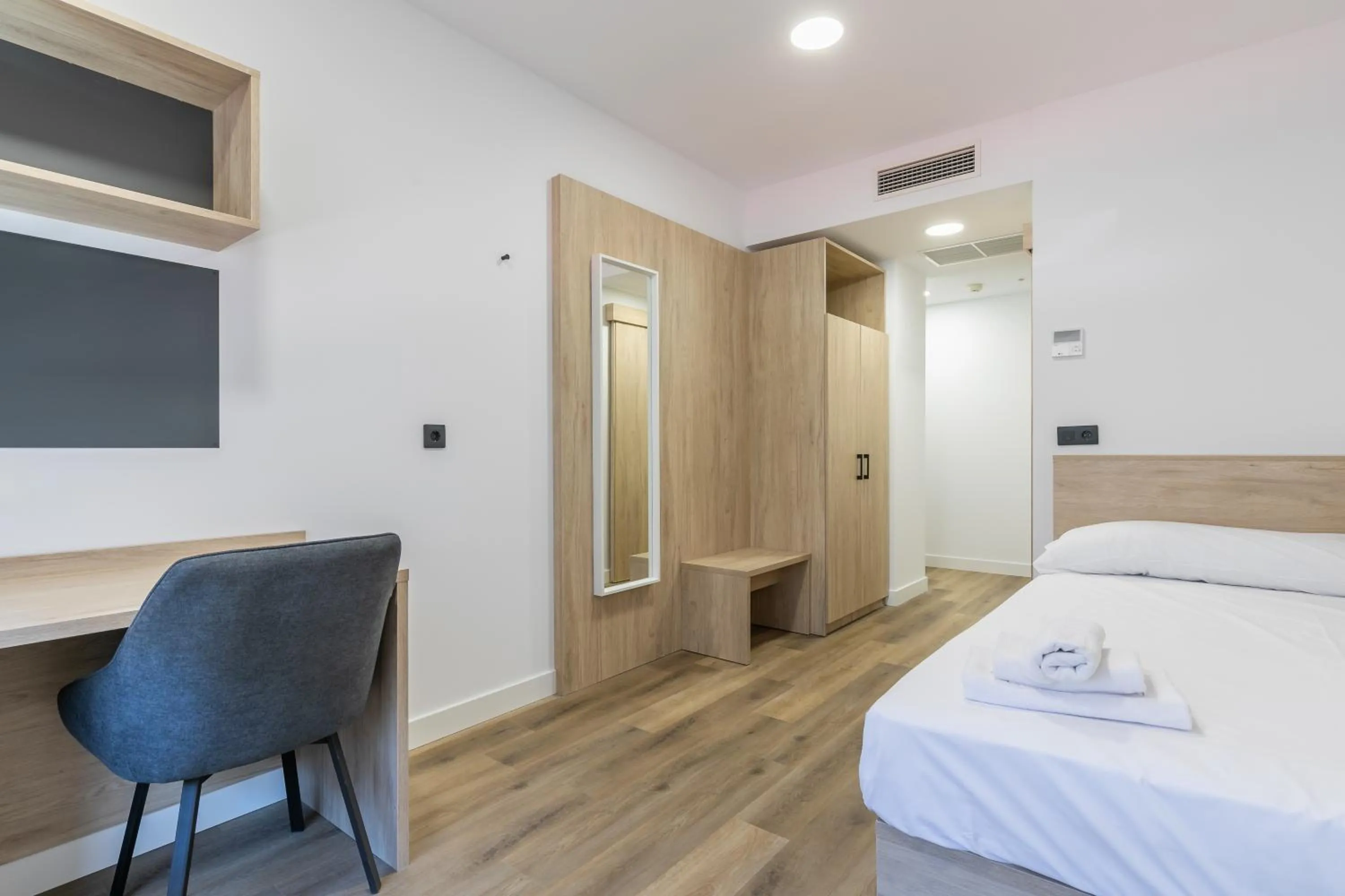 Photo of the whole room, Bed in Micampus Manuel Tovar 6 Student Residence