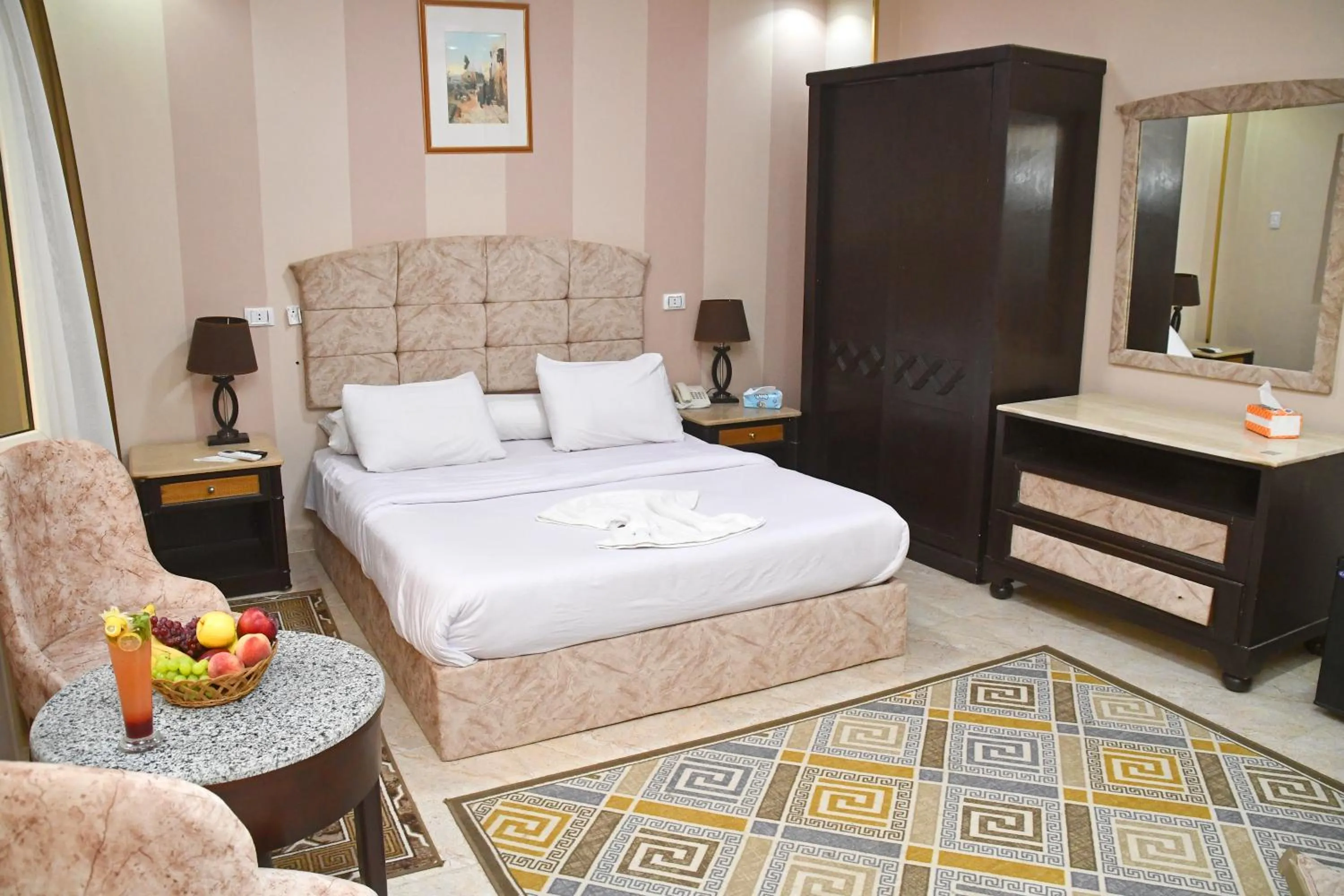 Bed in Nun Pyramids INN