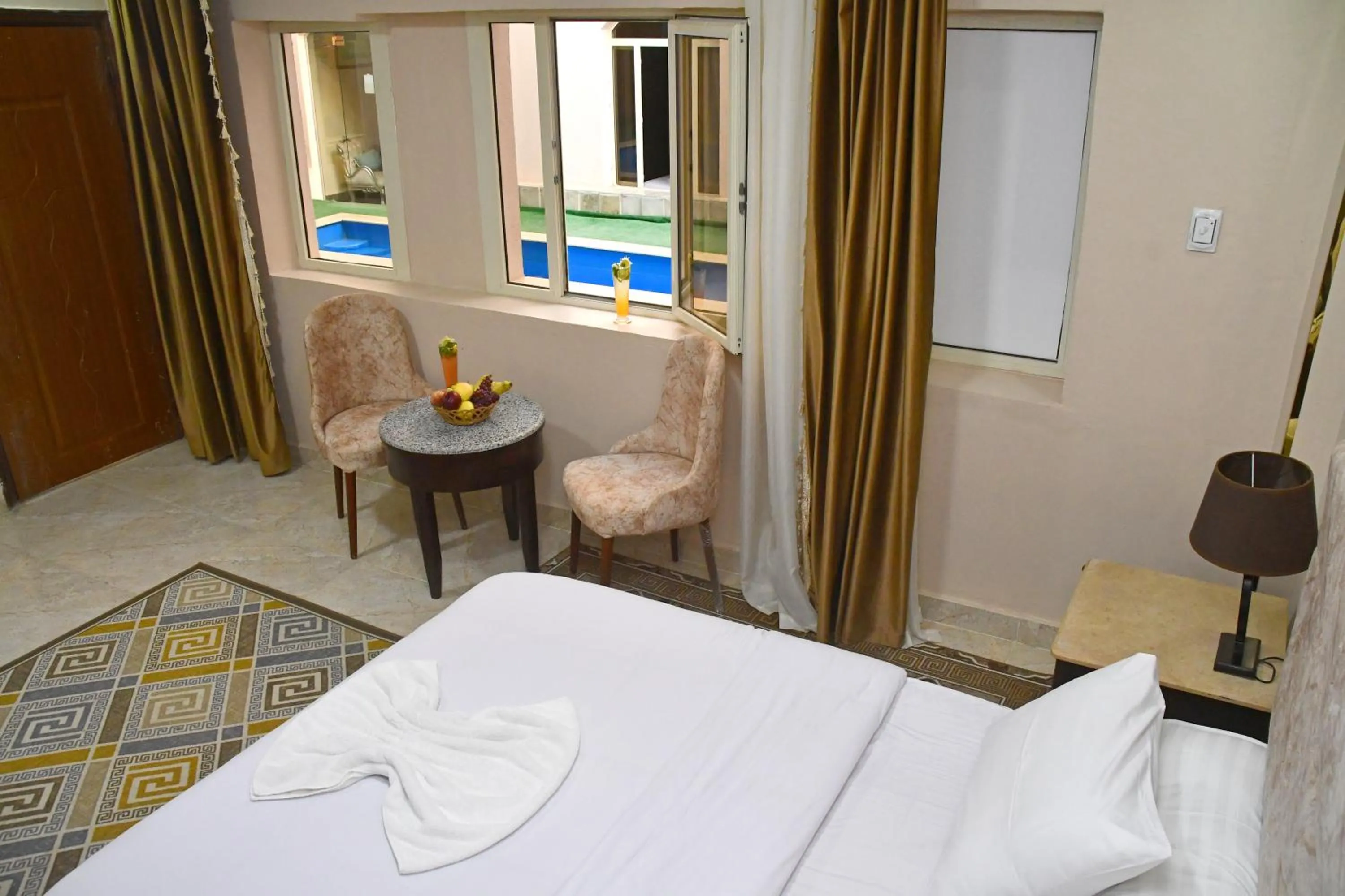 Bed in Nun Pyramids INN