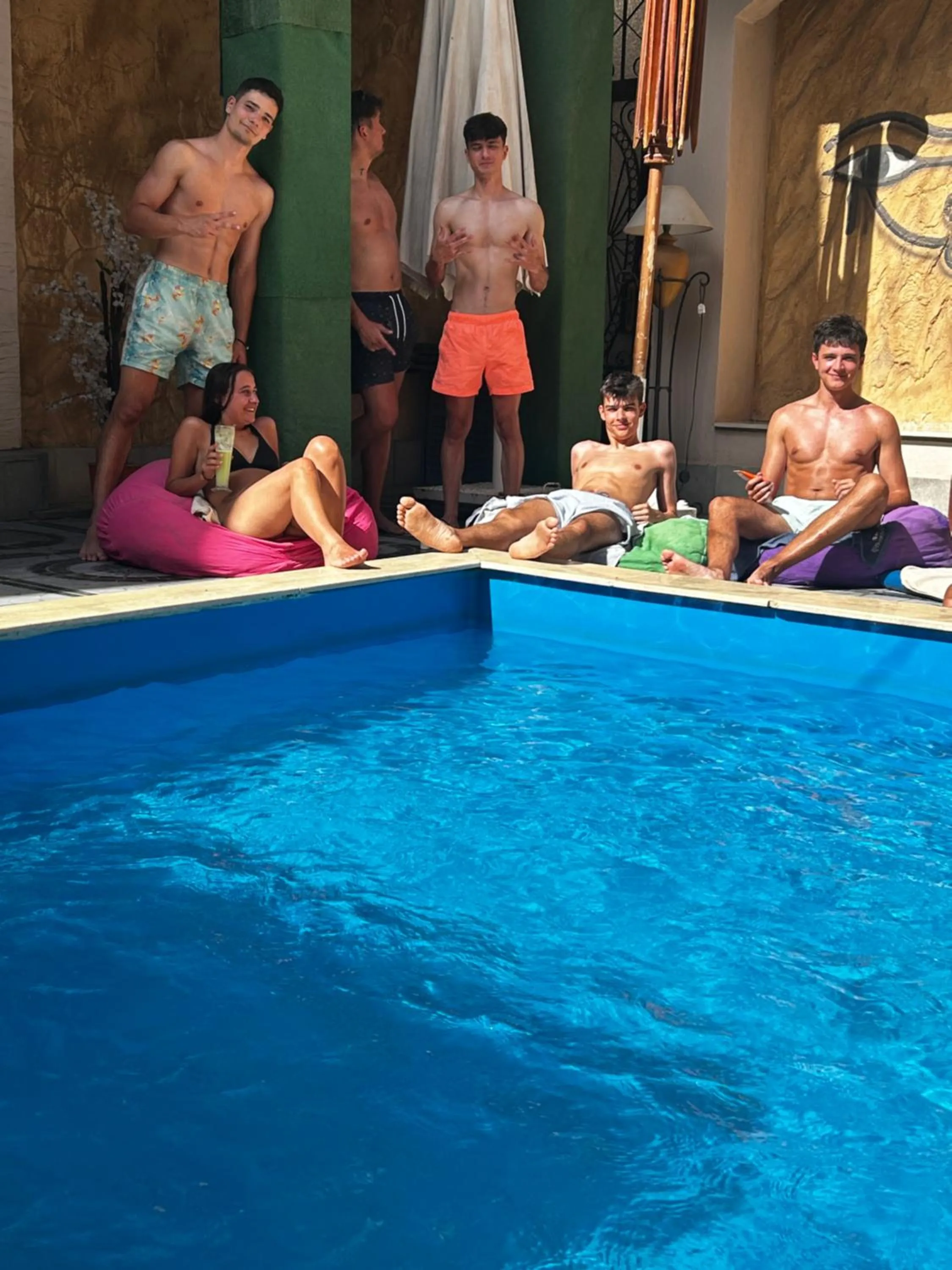 Swimming pool in Nun Pyramids INN