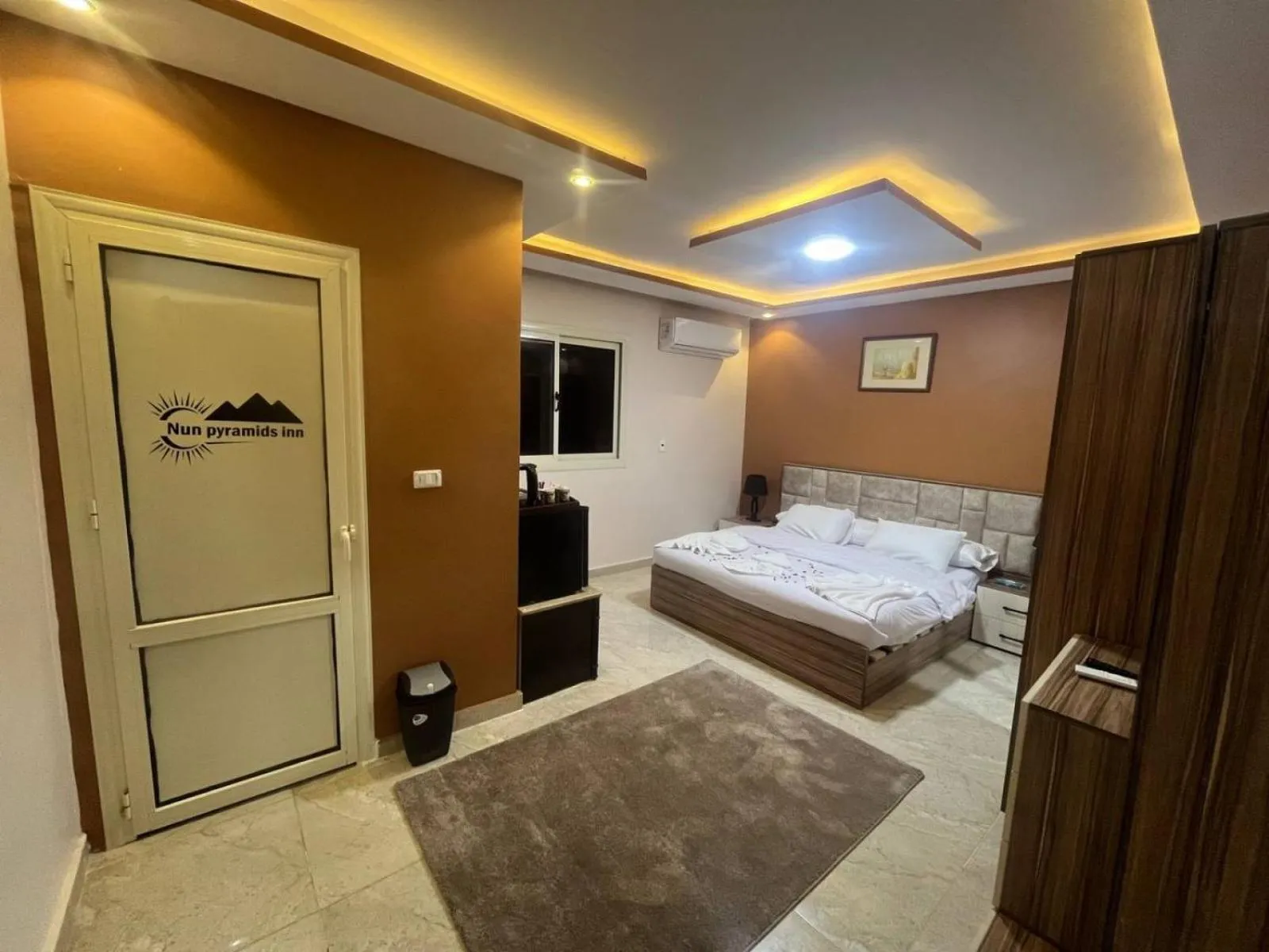 Bed in Nun Pyramids INN