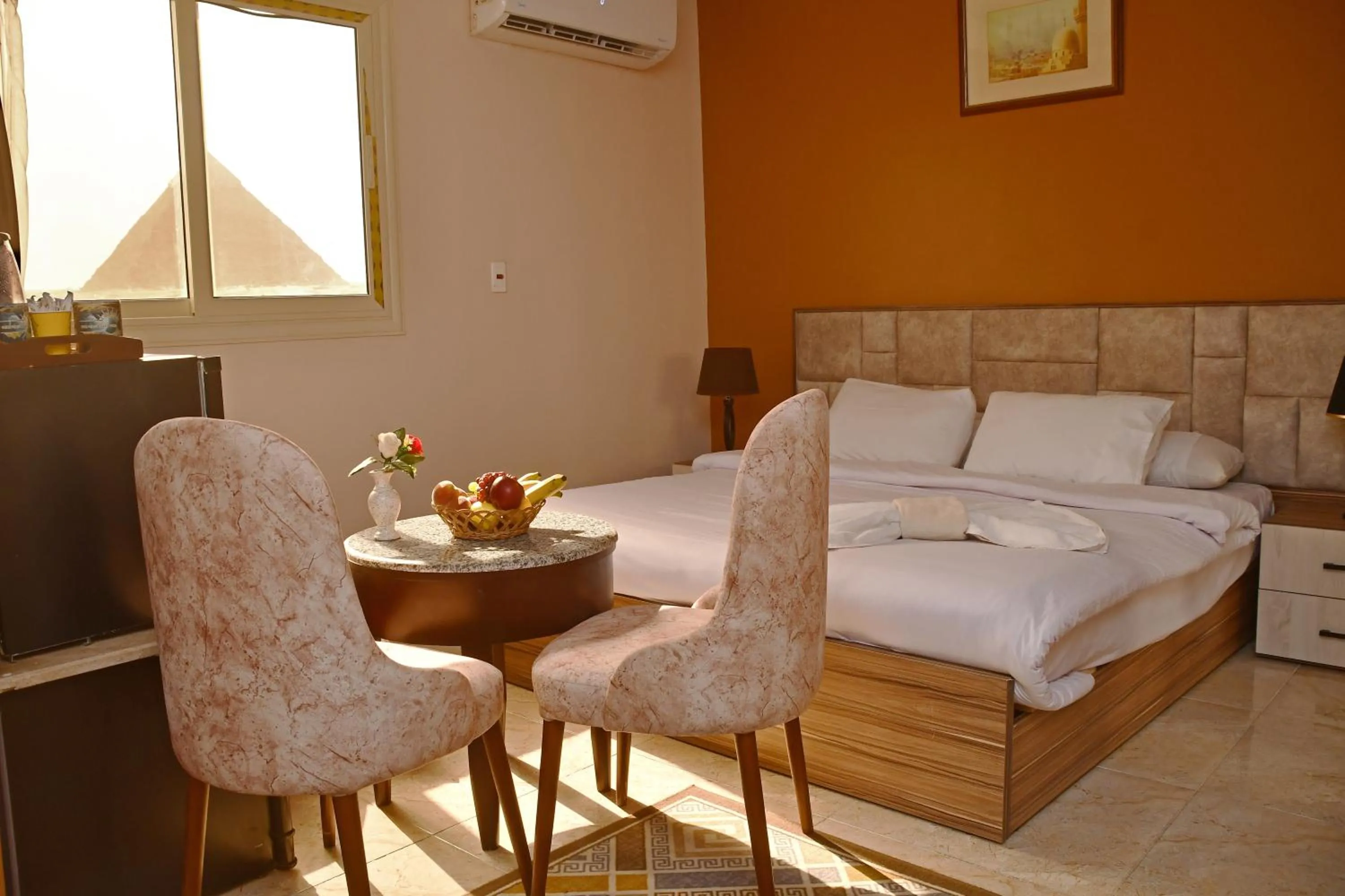 Nearby landmark, Bed in Nun Pyramids INN