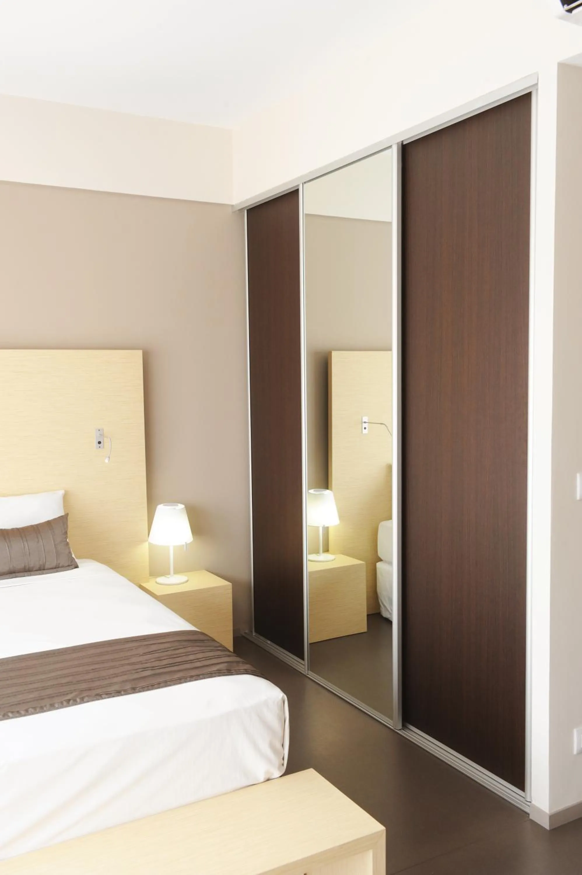 Bed in Hôtel du Centre