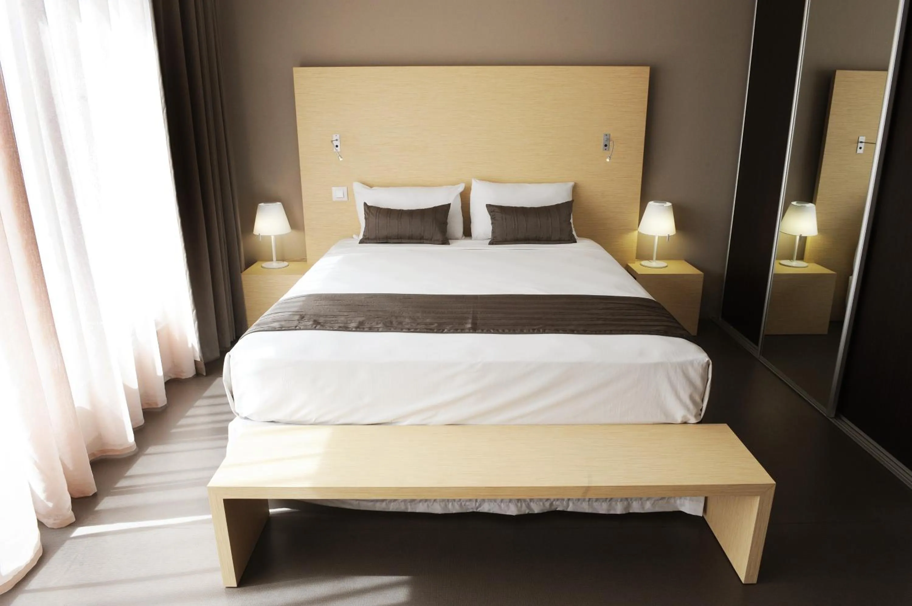 Bed in Hôtel du Centre