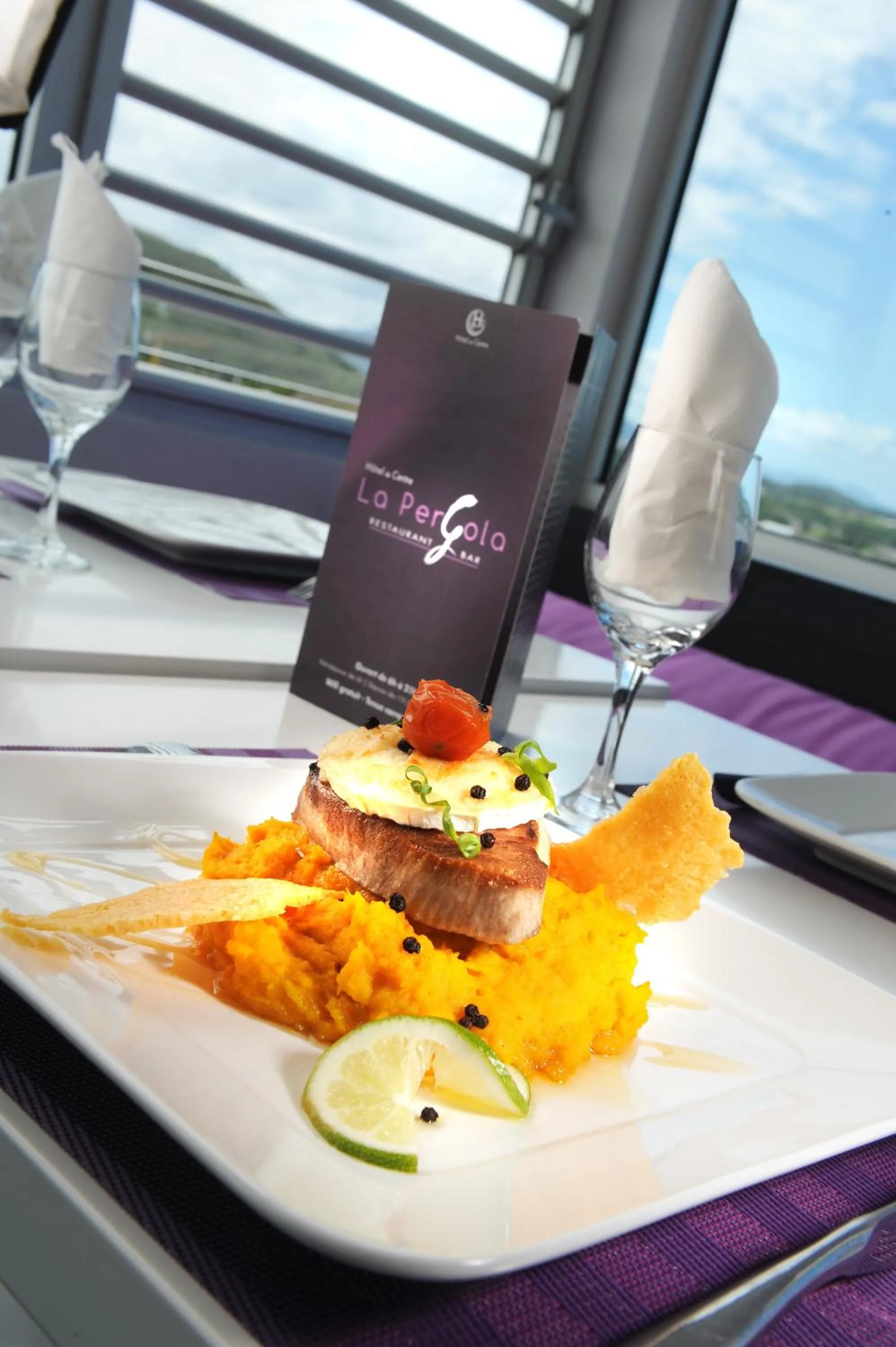 Restaurant/places to eat in Hôtel du Centre