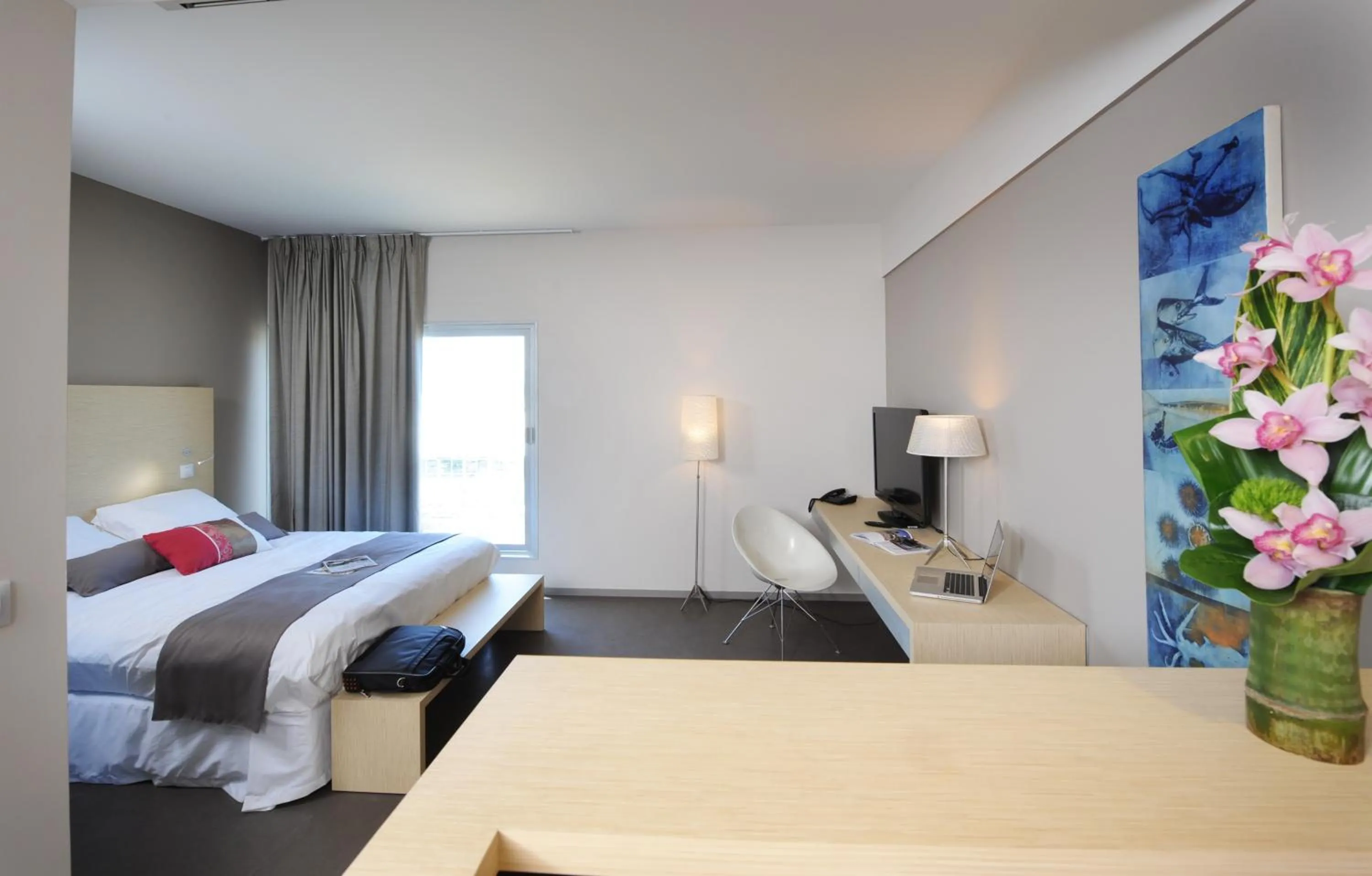 Bedroom, Bed in Hôtel du Centre