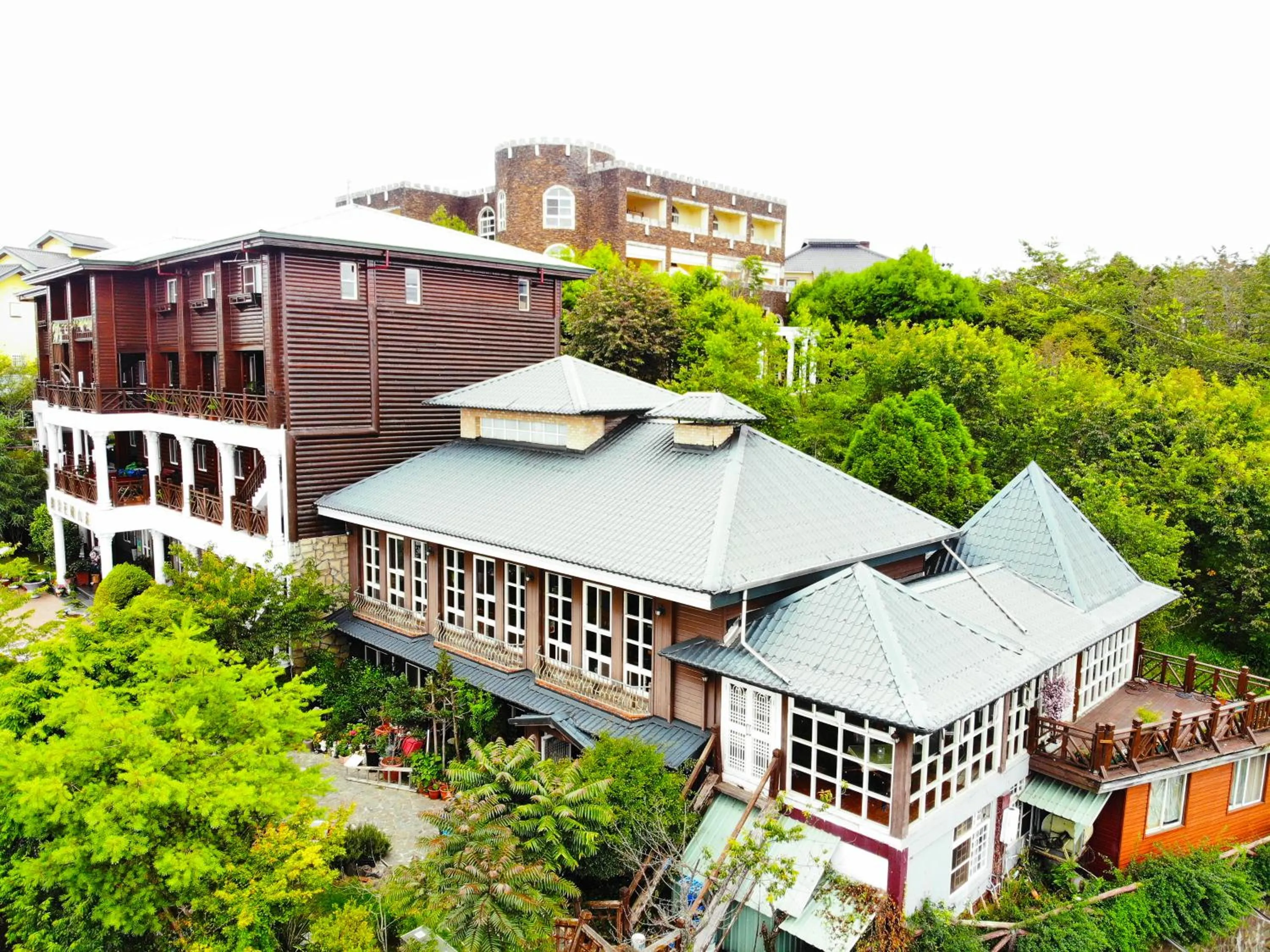 Property building in Liching Garden Villa