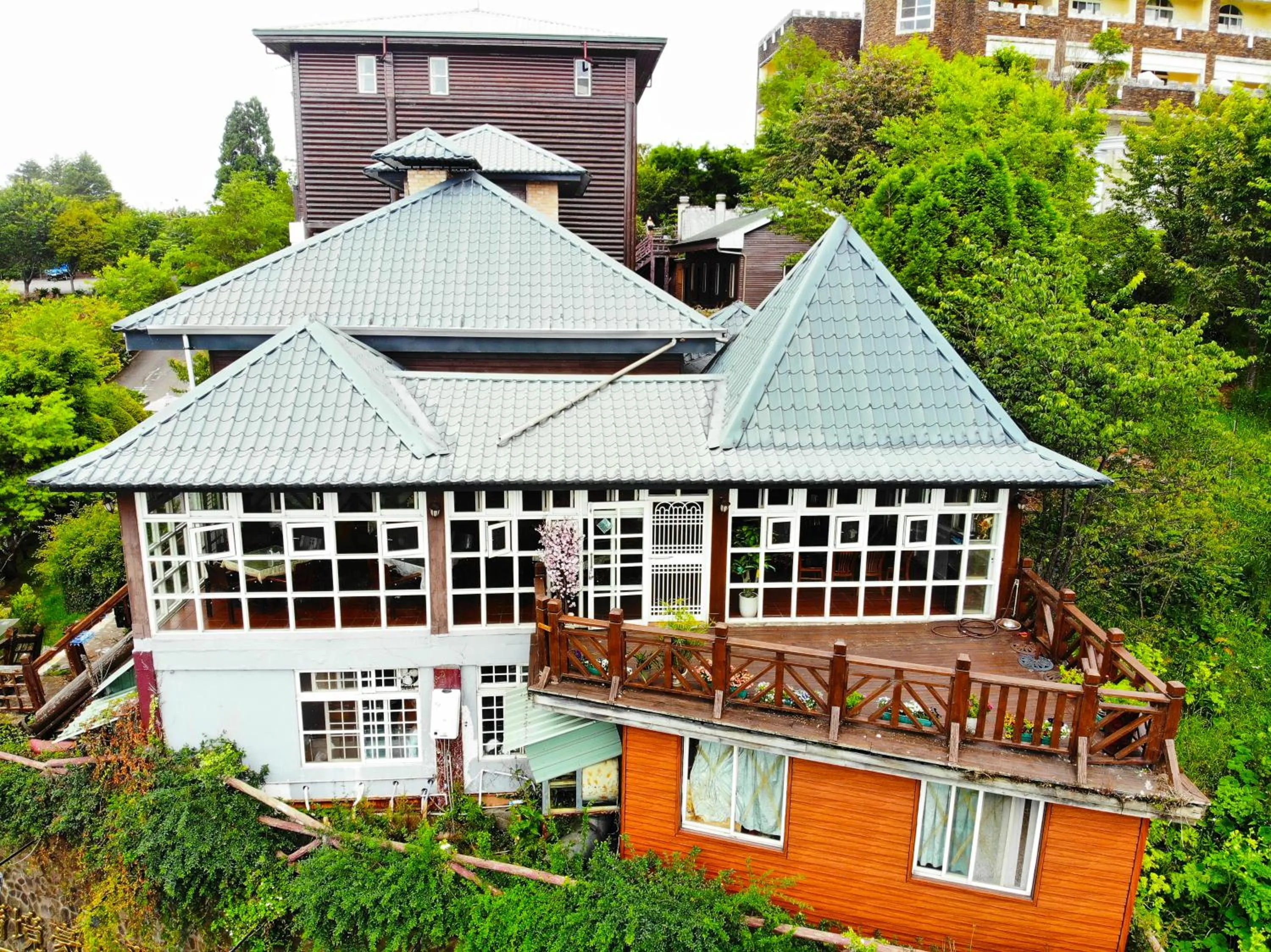 Garden view in Liching Garden Villa