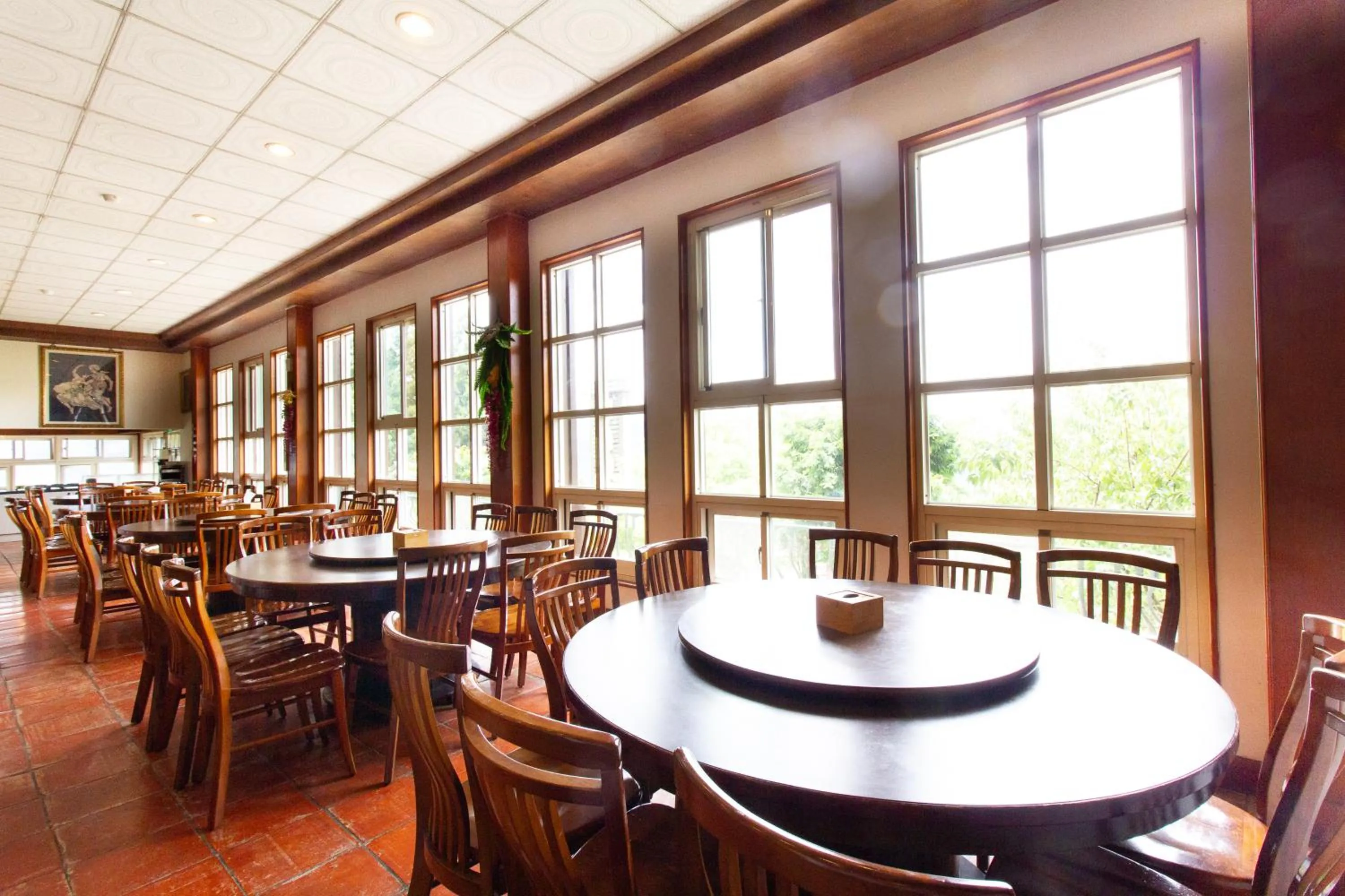 Restaurant/places to eat in Liching Garden Villa