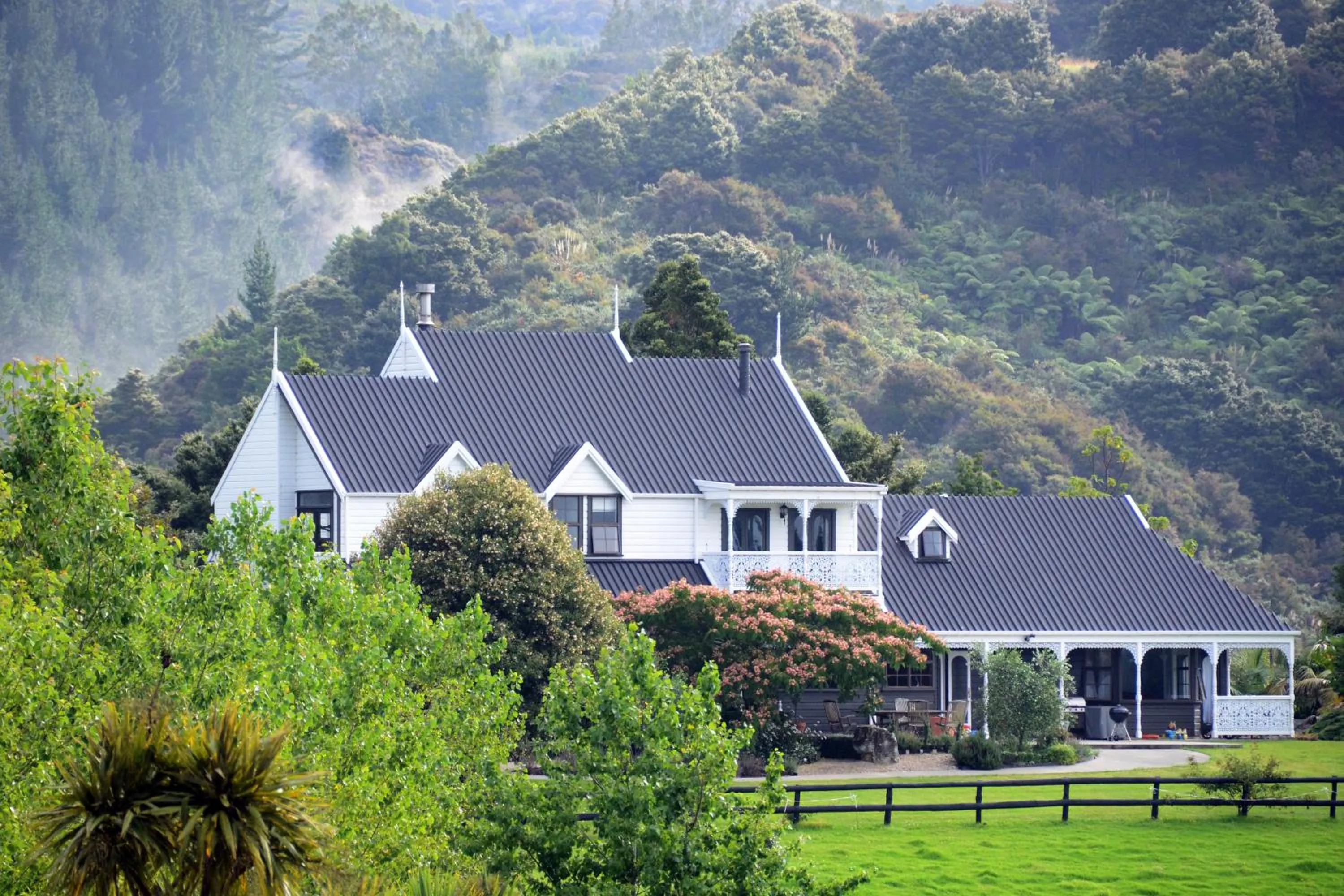 Property building in Country Homestead at Black Sheep Farm