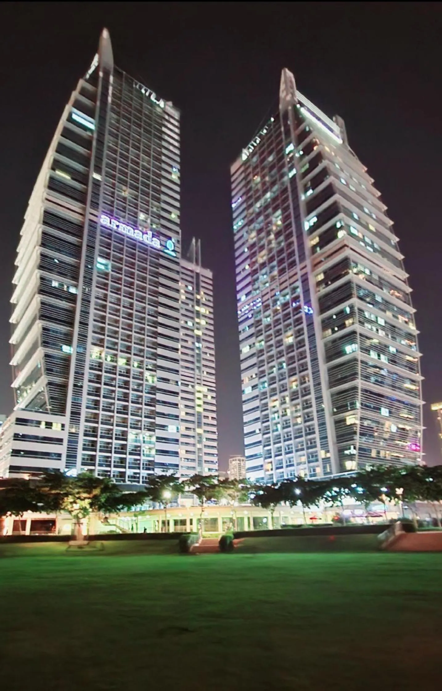 Property building in Armada Avenue Hotel