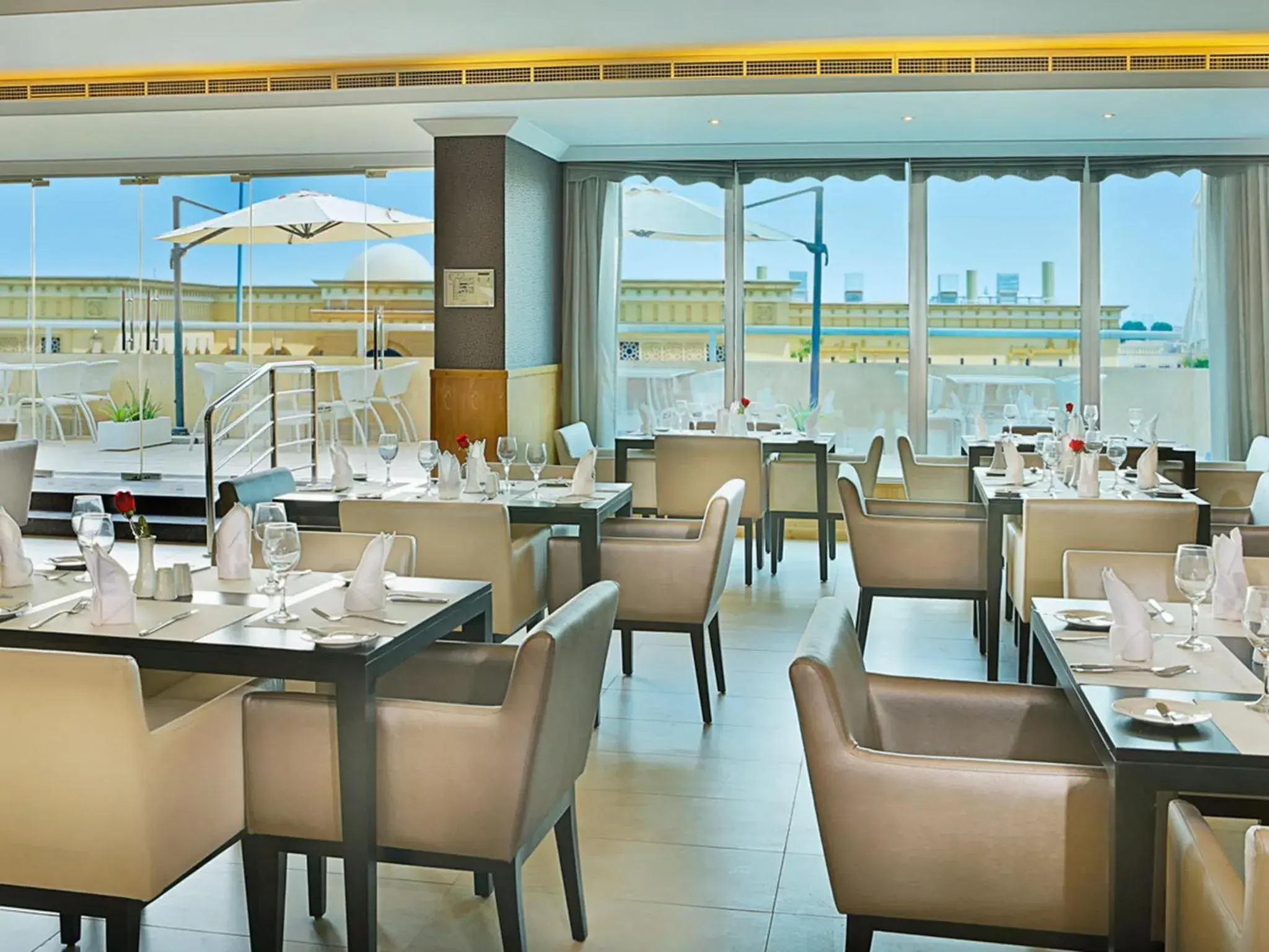 Restaurant/places to eat in Armada Avenue Hotel Restaurant/places to eat in Armada Avenue Hotel