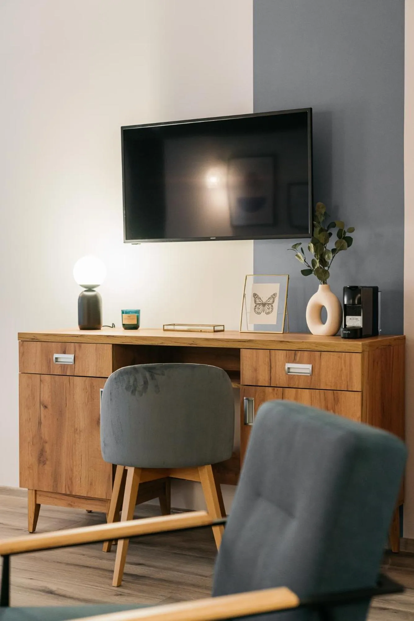 TV and multimedia in ORSO Rooms & Apartments - LoftAffair Collection