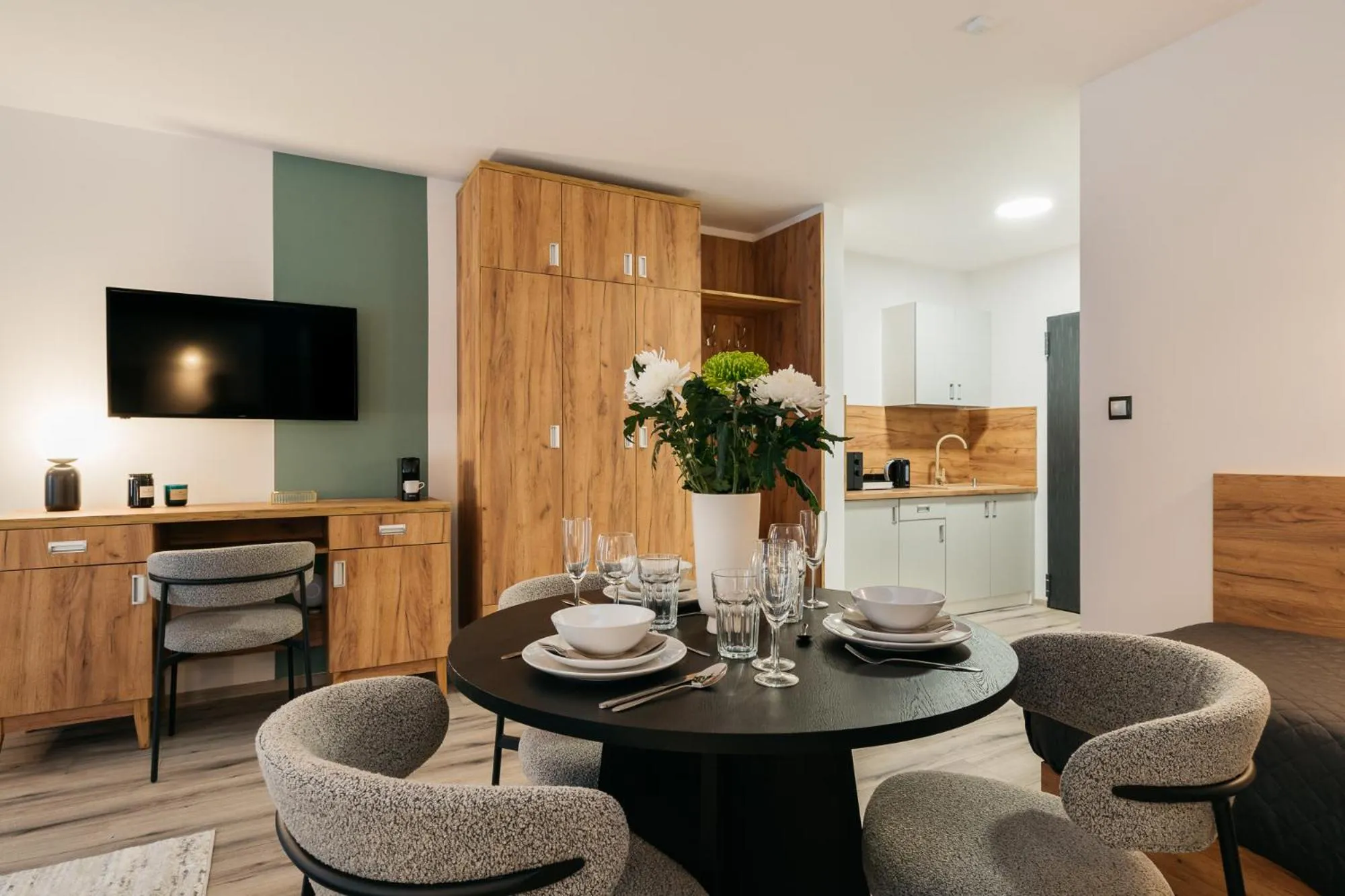 TV and multimedia in ORSO Rooms & Apartments - LoftAffair Collection