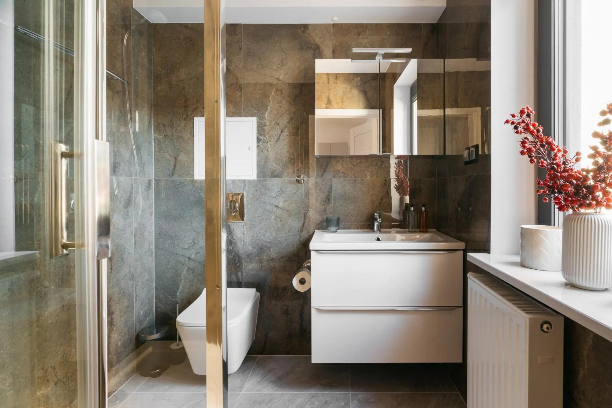 Shower in ORSO Rooms & Apartments - LoftAffair Collection