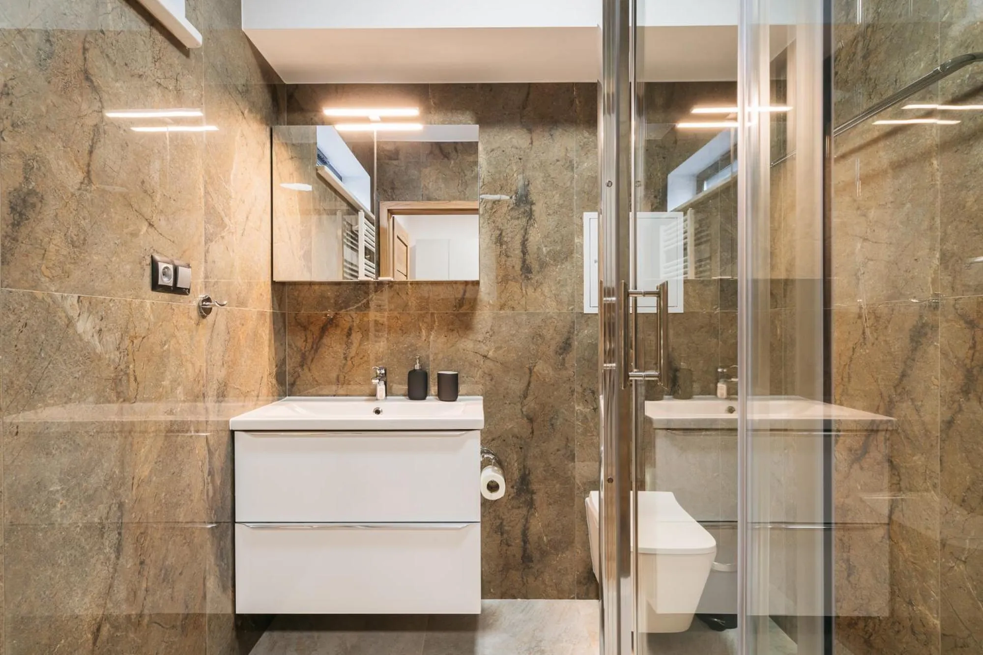 Shower in ORSO Rooms & Apartments - LoftAffair Collection