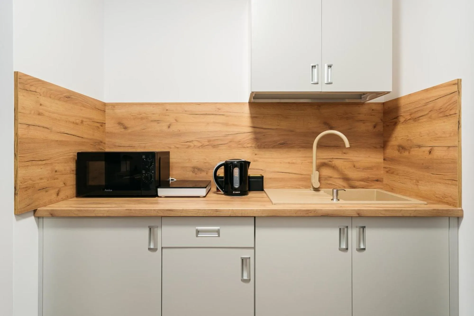 Coffee/tea facilities in ORSO Rooms & Apartments - LoftAffair Collection