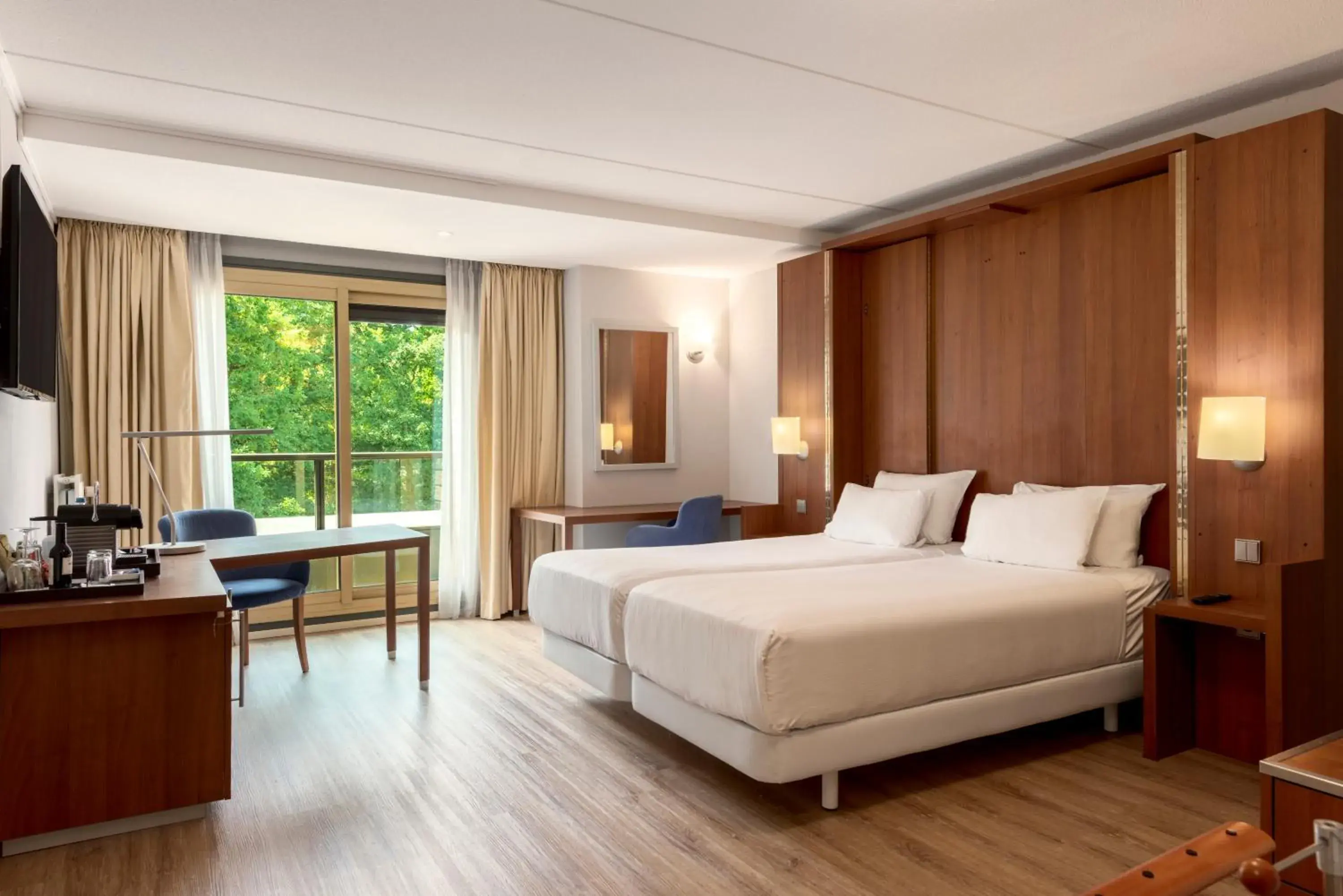 Bedroom, Bed in Fletcher Hotel-Restaurant Sparrenhorst-Veluwe Bedroom, Bed in Fletcher Hotel-Restaurant Sparrenhorst-Veluwe