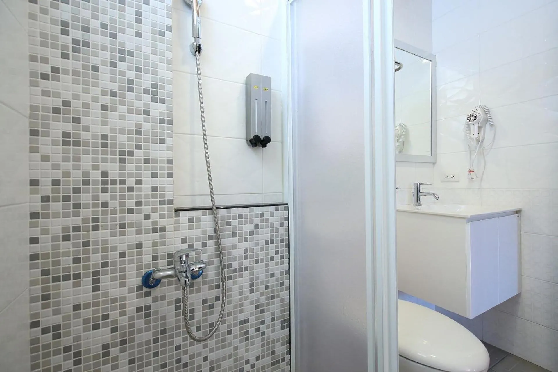 Shower in Shanghai Time