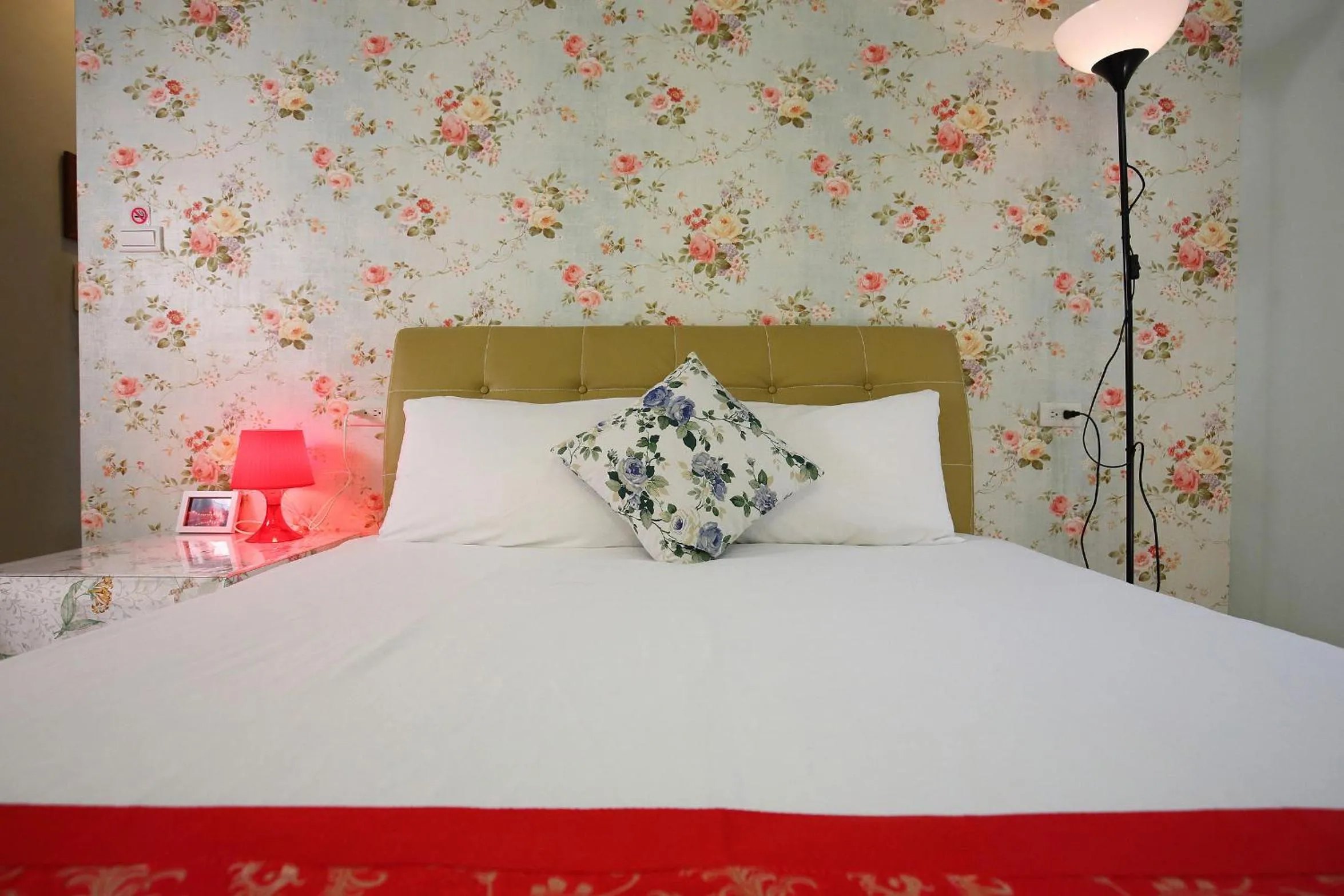 Bed in Shanghai Time