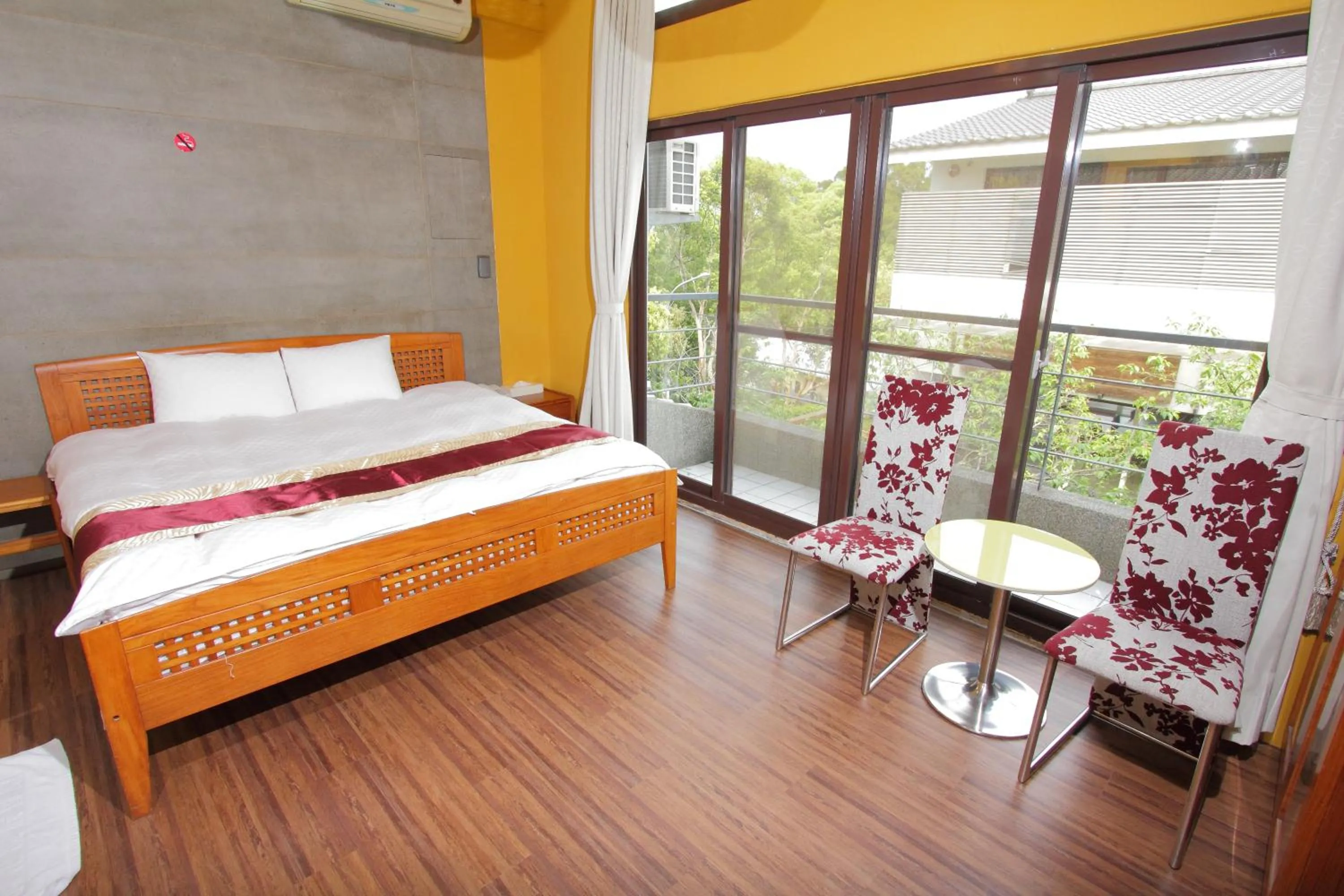 Bed in Sanyi Sakura Resort