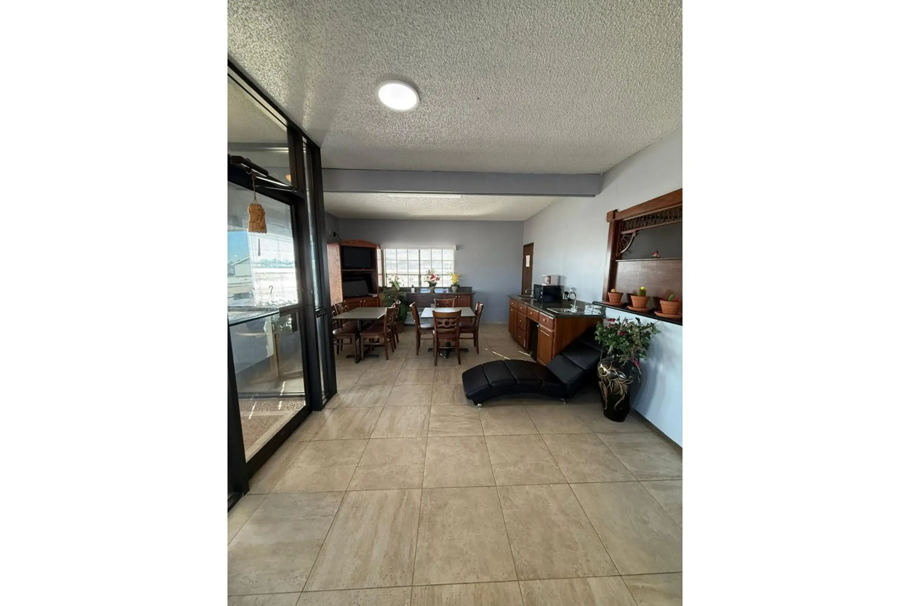 Lobby or reception in Victorian Inn by Belvilla White sboro US Hwy 82 Lobby or reception in Victorian Inn by Belvilla White sboro US Hwy 82