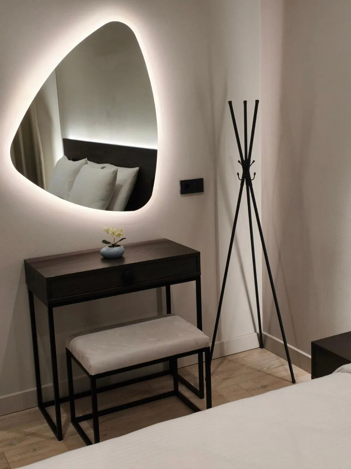 Bed in D Suites & Rooms