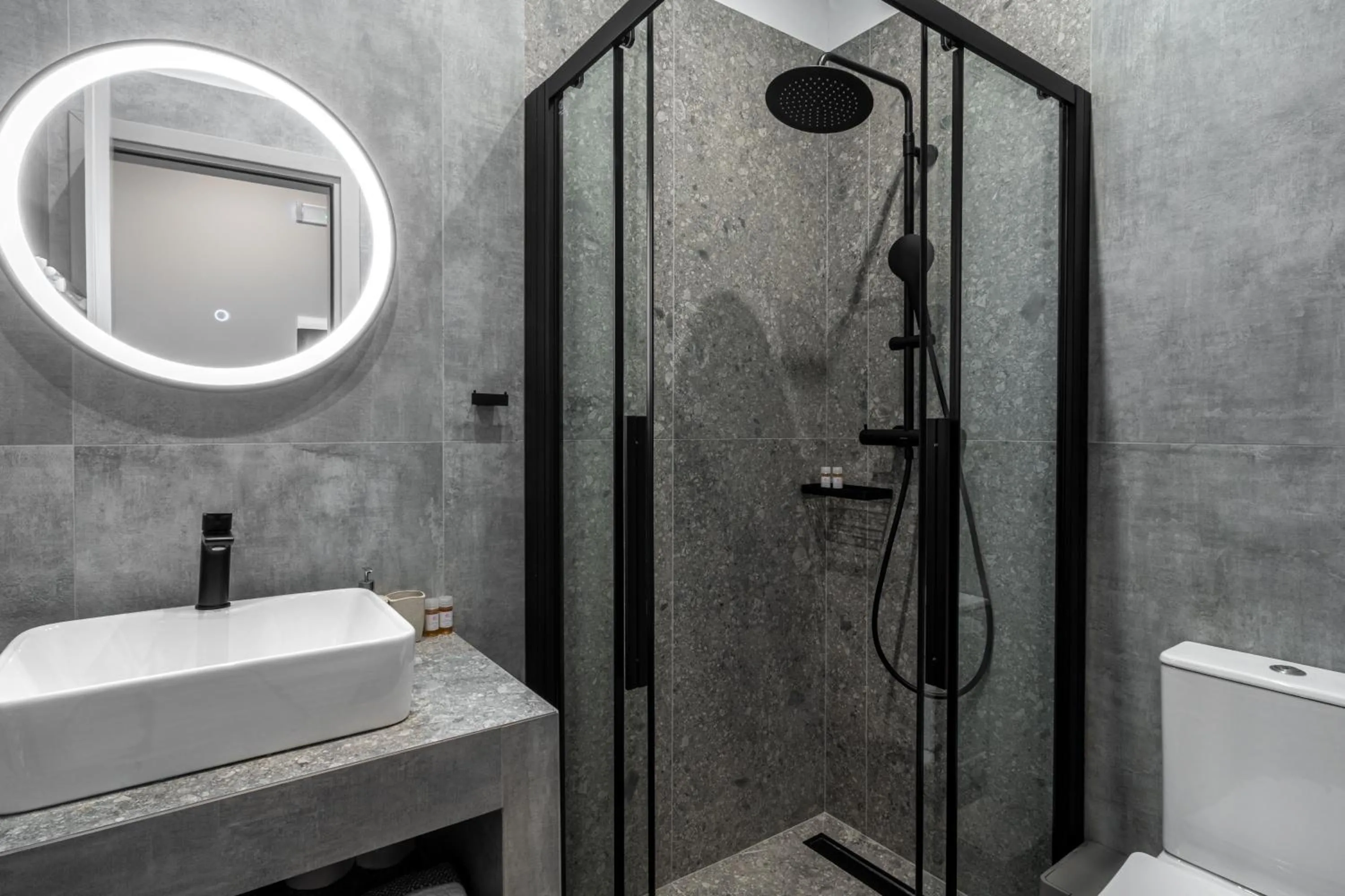 Bathroom in D Suites & Rooms