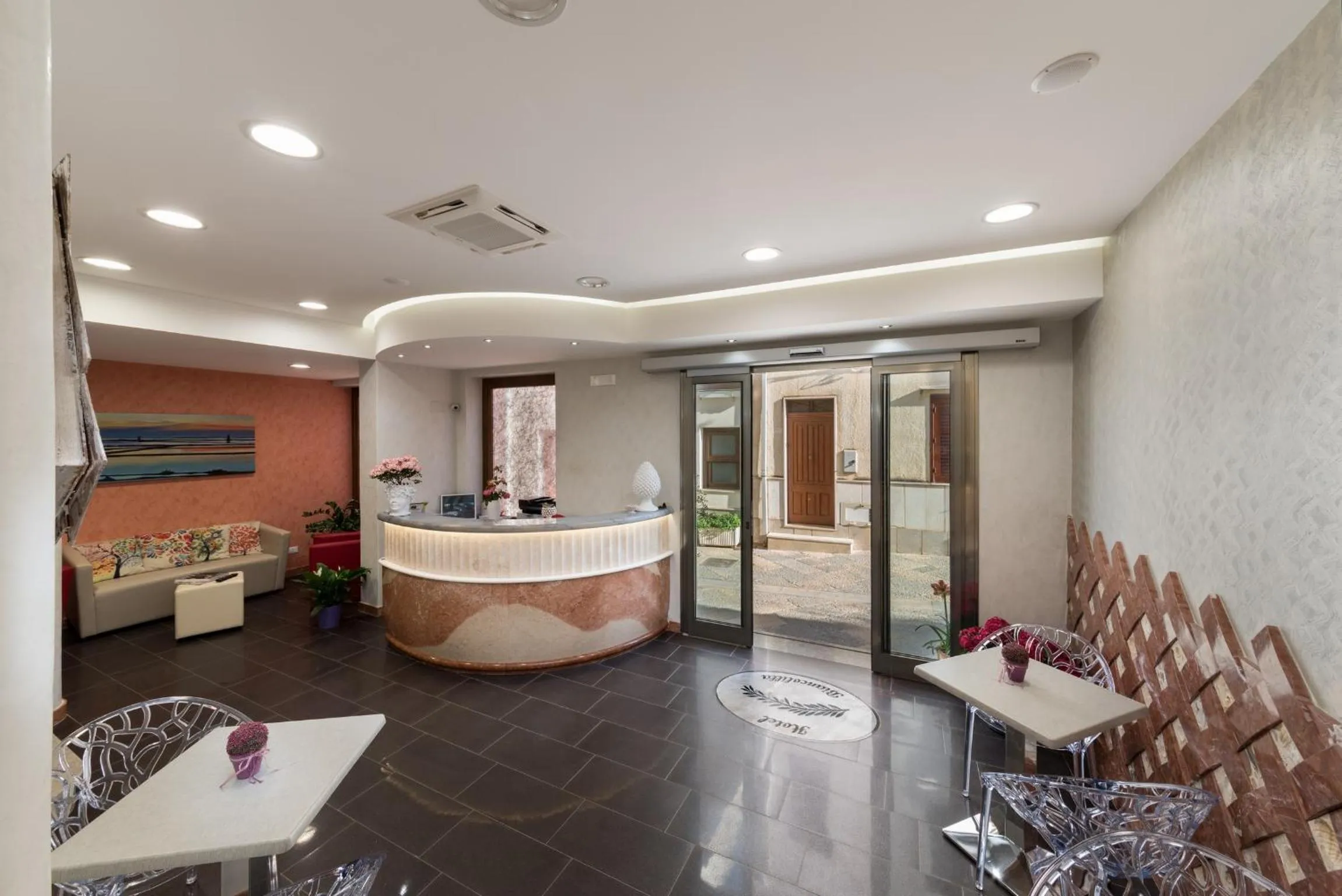 Lobby or reception in Hotel Biancolilla