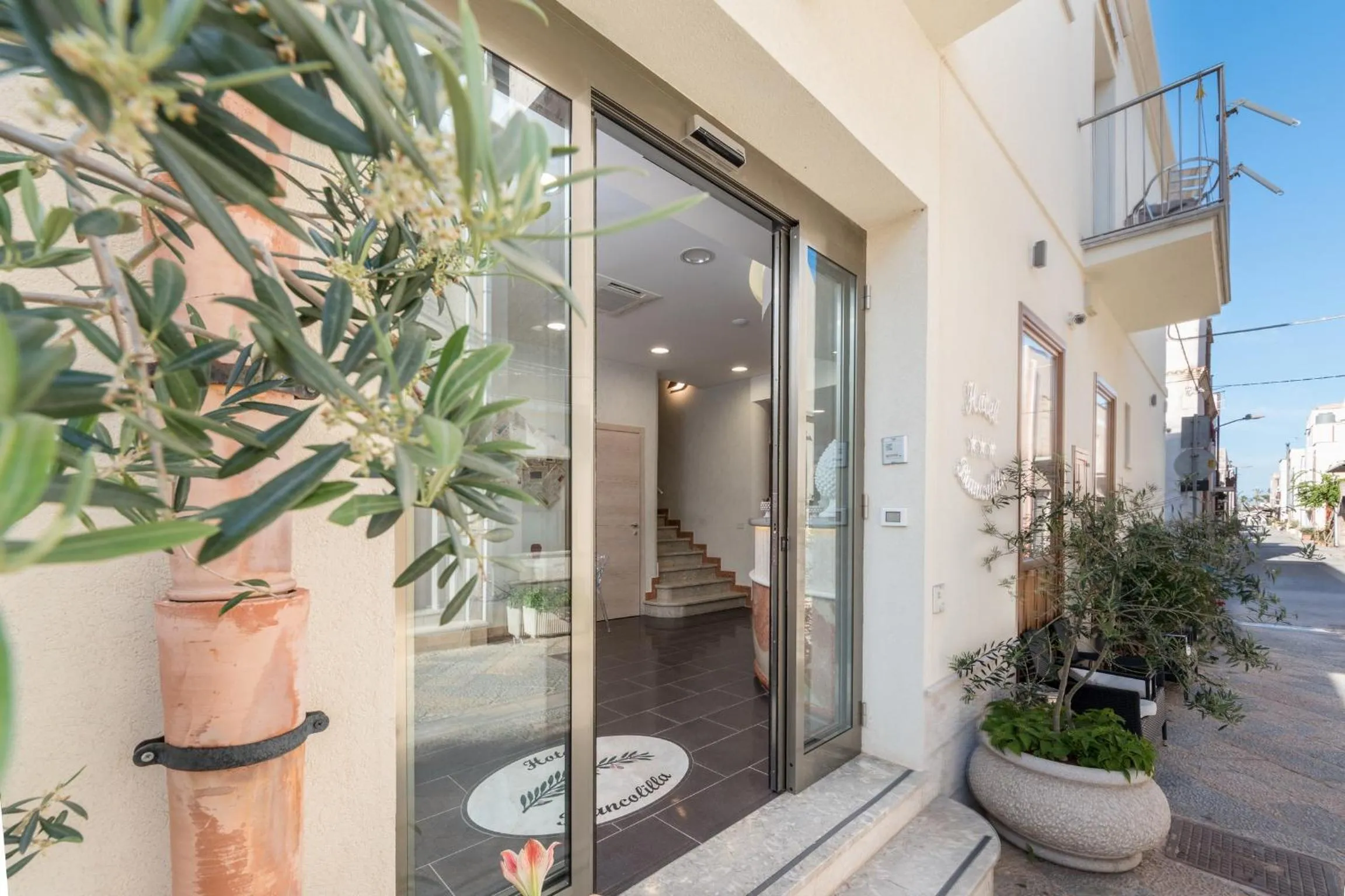 Property building in Hotel Biancolilla