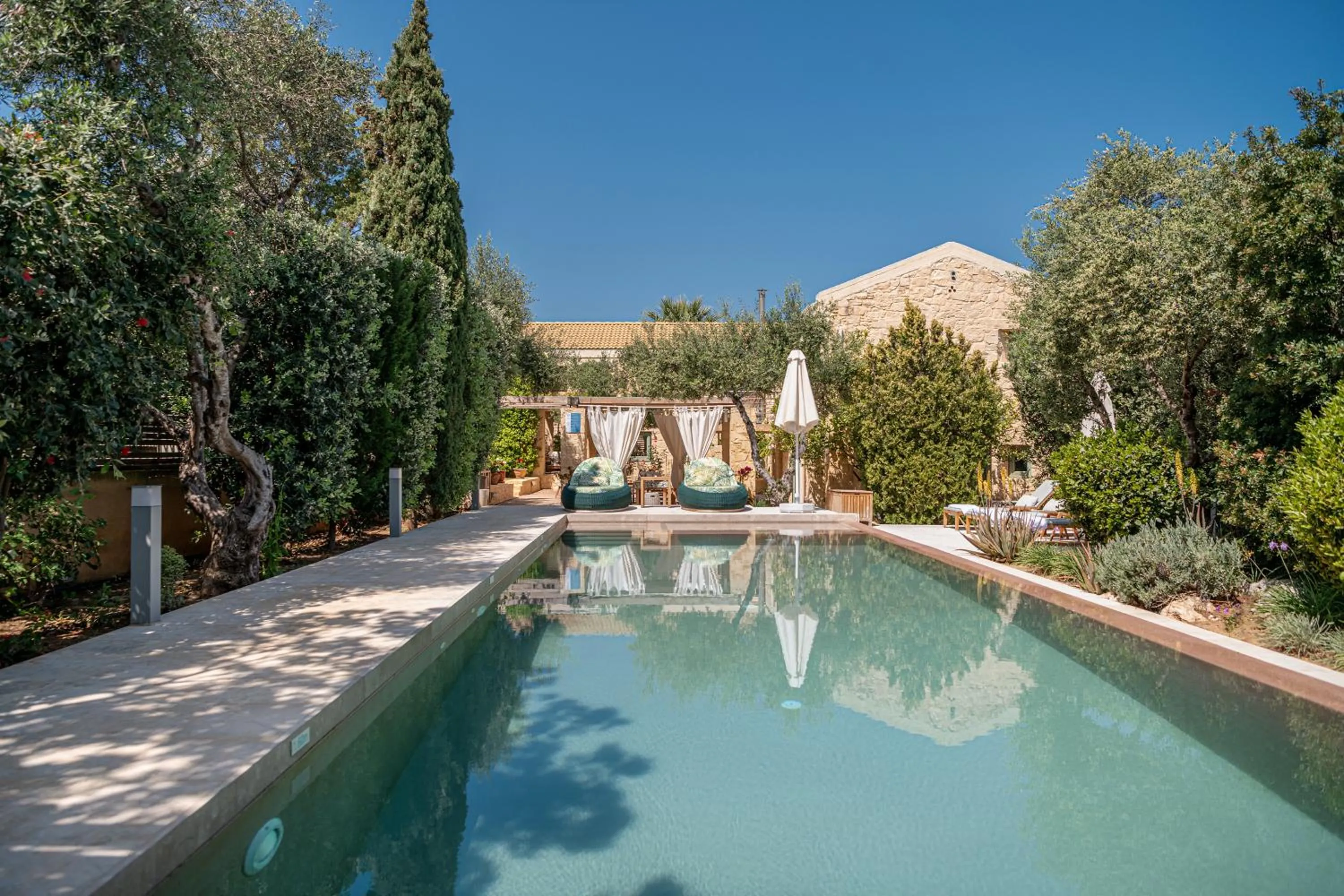 Garden in Villa Dimi