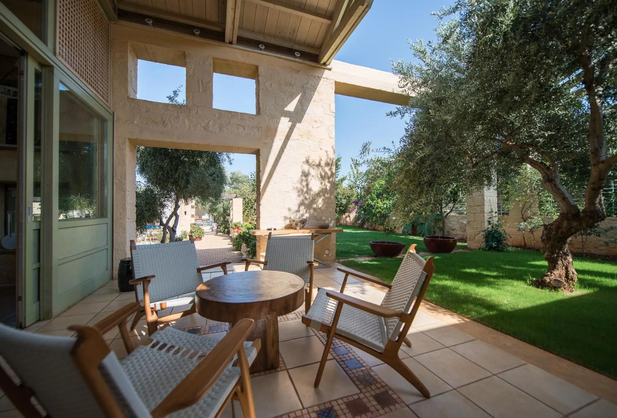 Garden in Villa Dimi