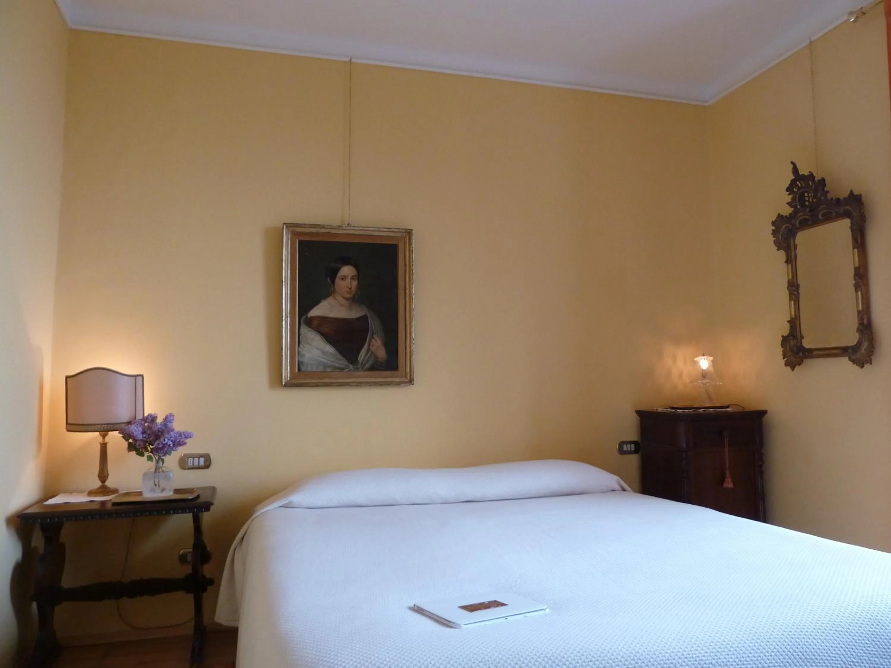 Photo of the whole room, Bed in B&B Casa Forster