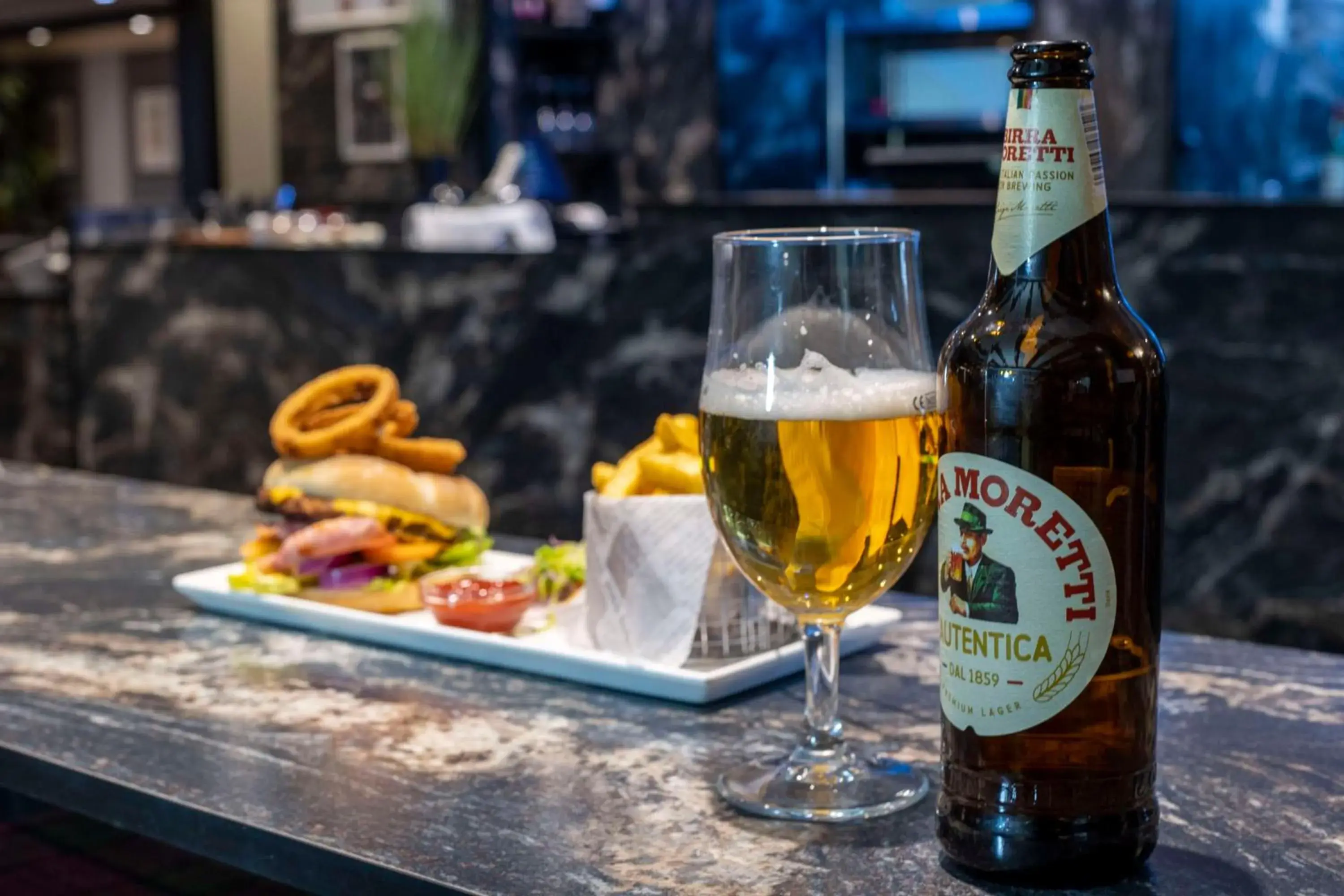 Lounge or bar in Best Western Manor Hotel Lounge or bar in Best Western Manor Hotel