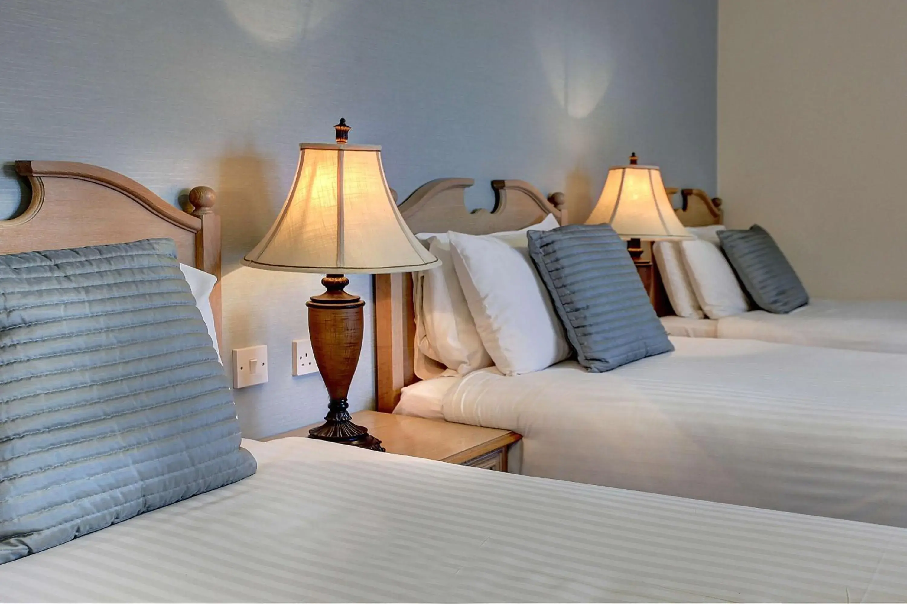 Bedroom, Bed in Best Western Manor Hotel Bedroom, Bed in Best Western Manor Hotel