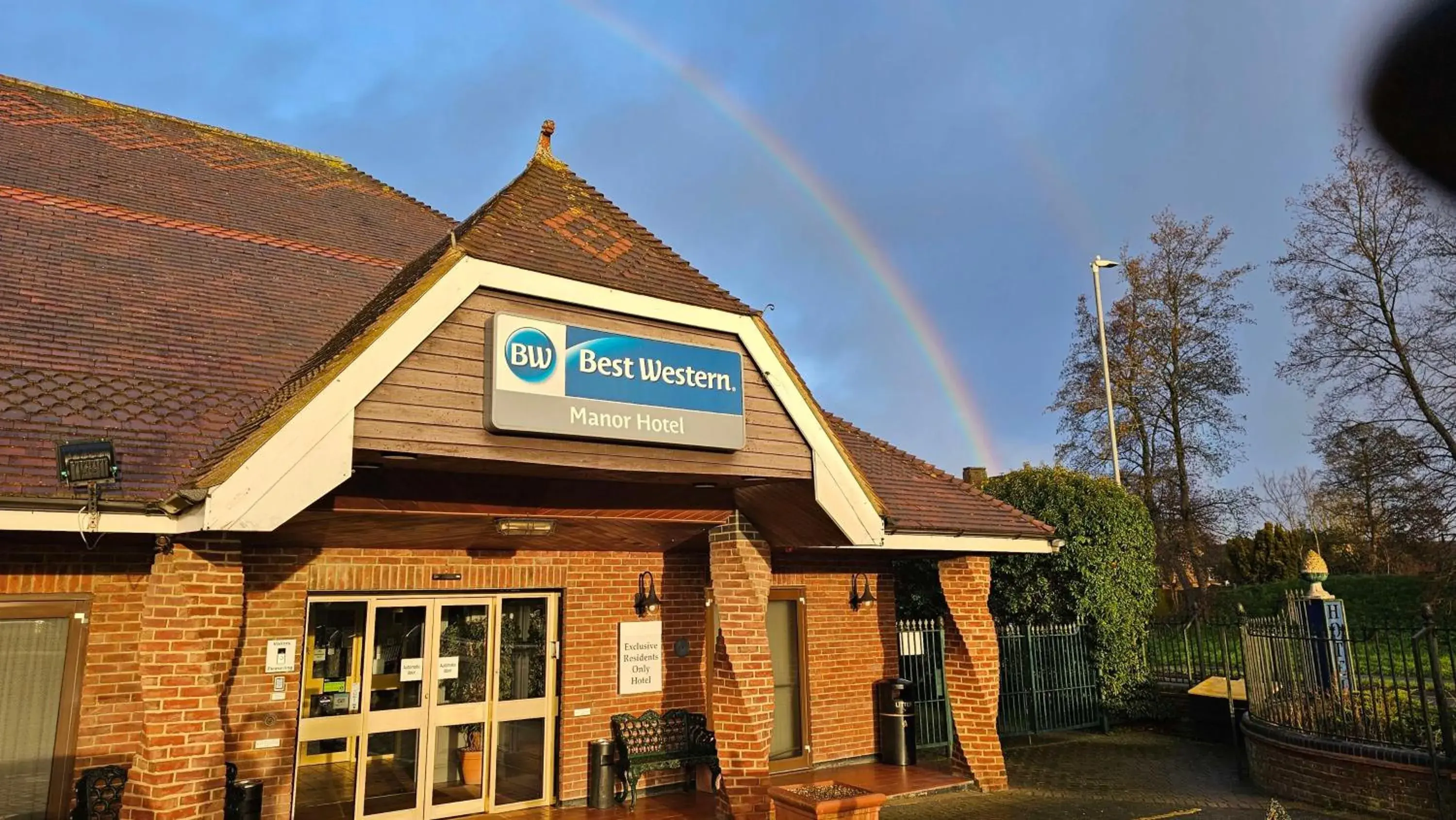 Property building in Best Western Manor Hotel Property building in Best Western Manor Hotel