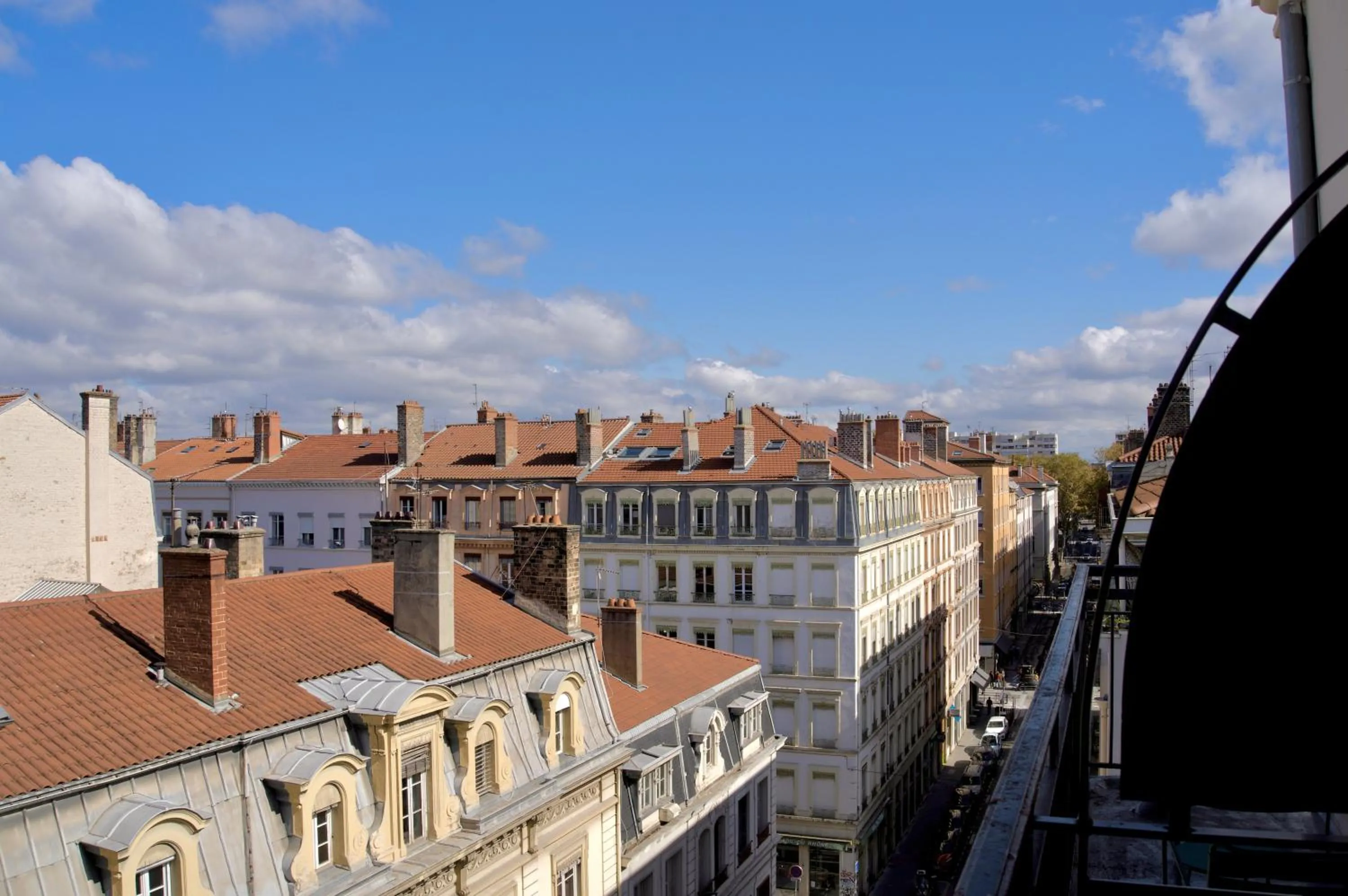City view in OKKO Hotels Lyon Centre