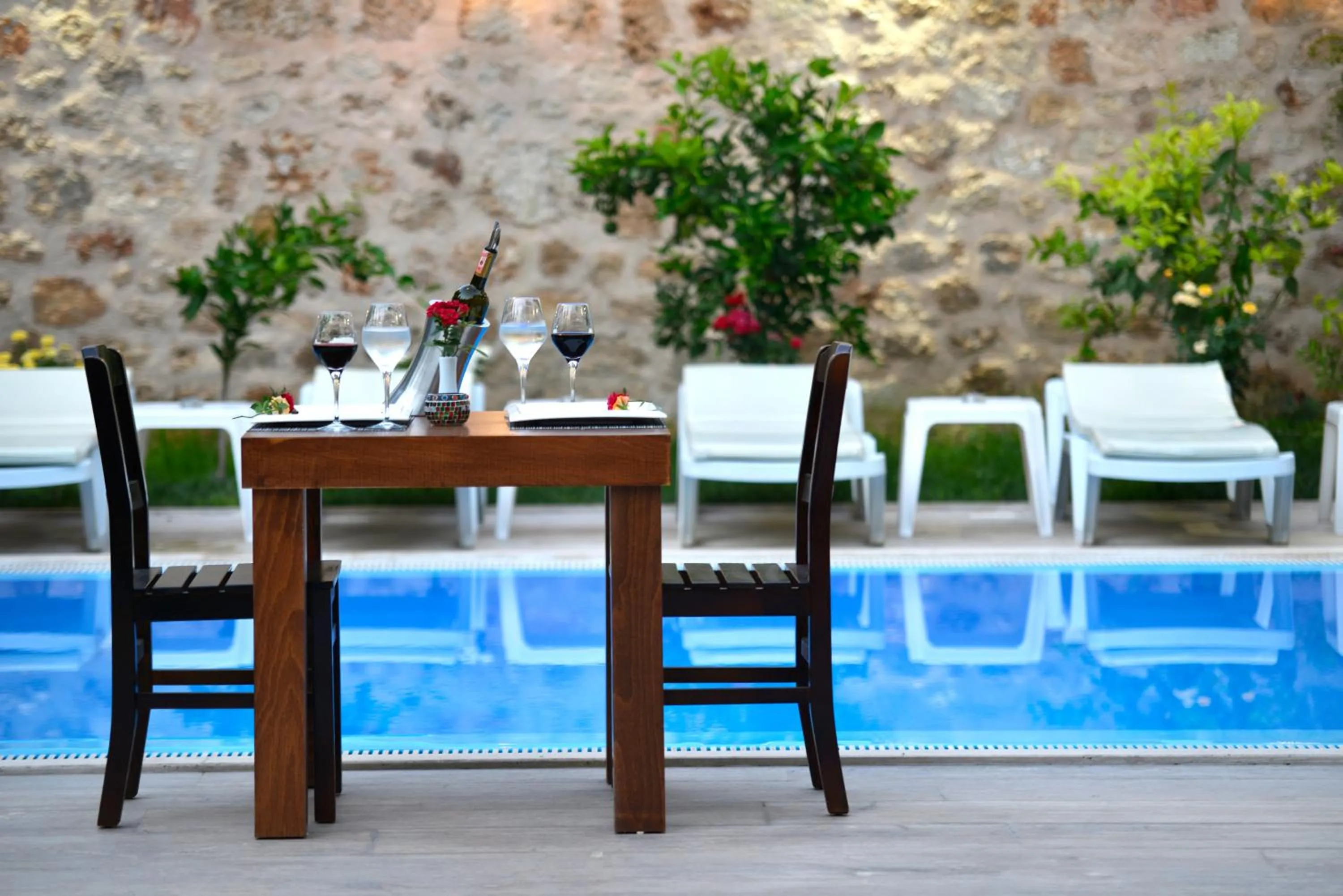 Restaurant/places to eat in Hadrian Gate Hotel