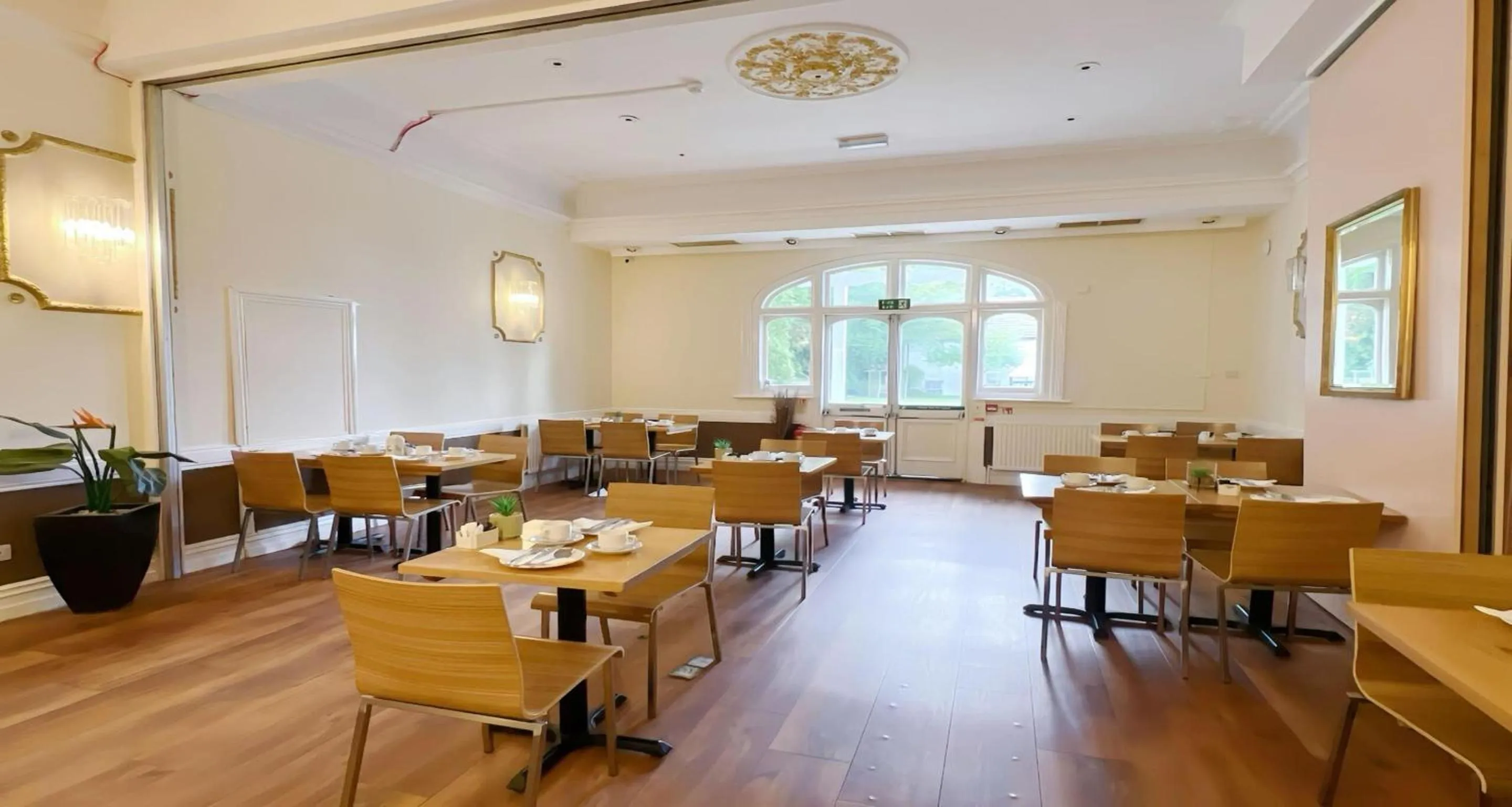 Restaurant/places to eat in Best Western Andover