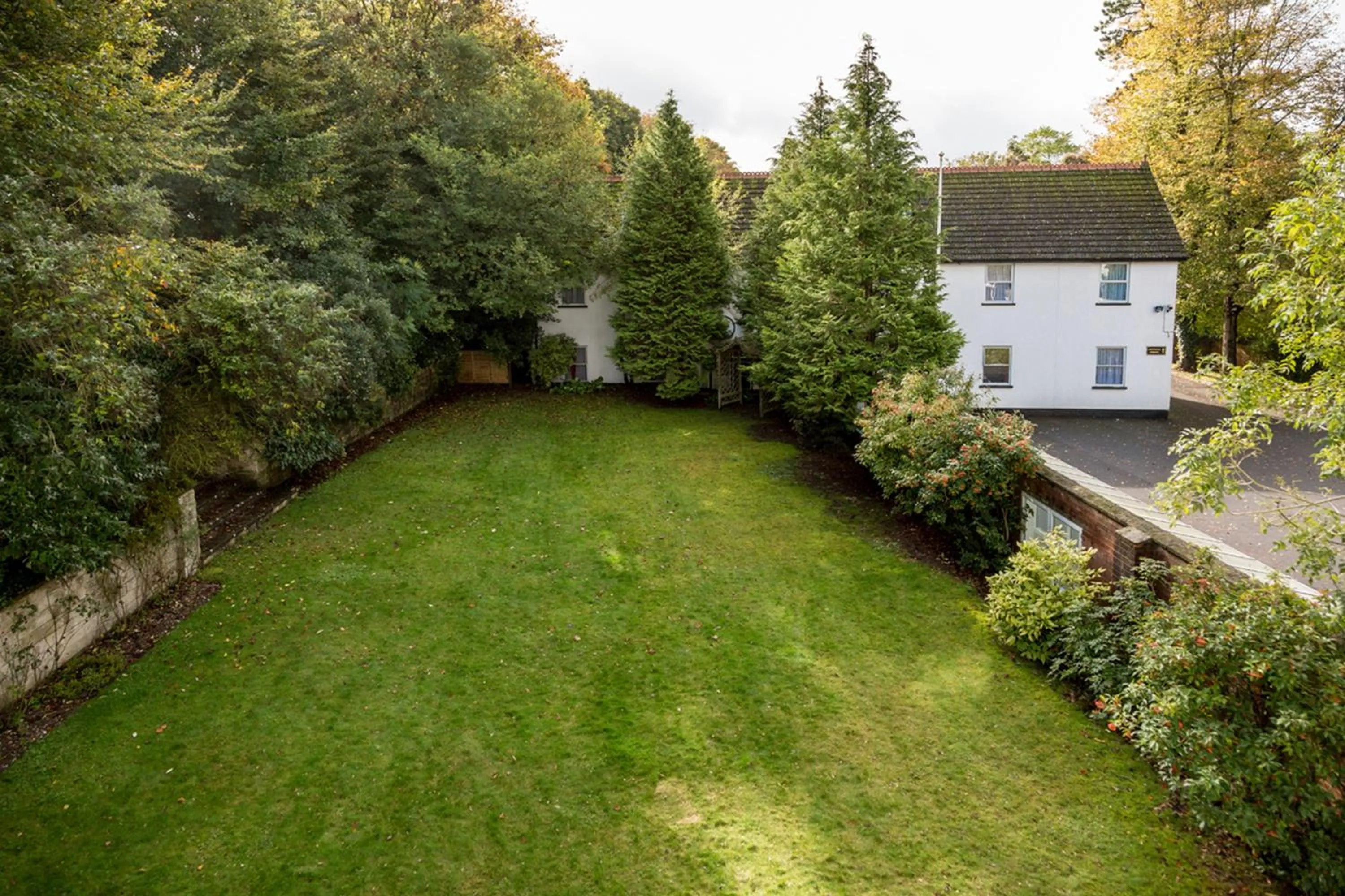 Garden in Best Western Andover