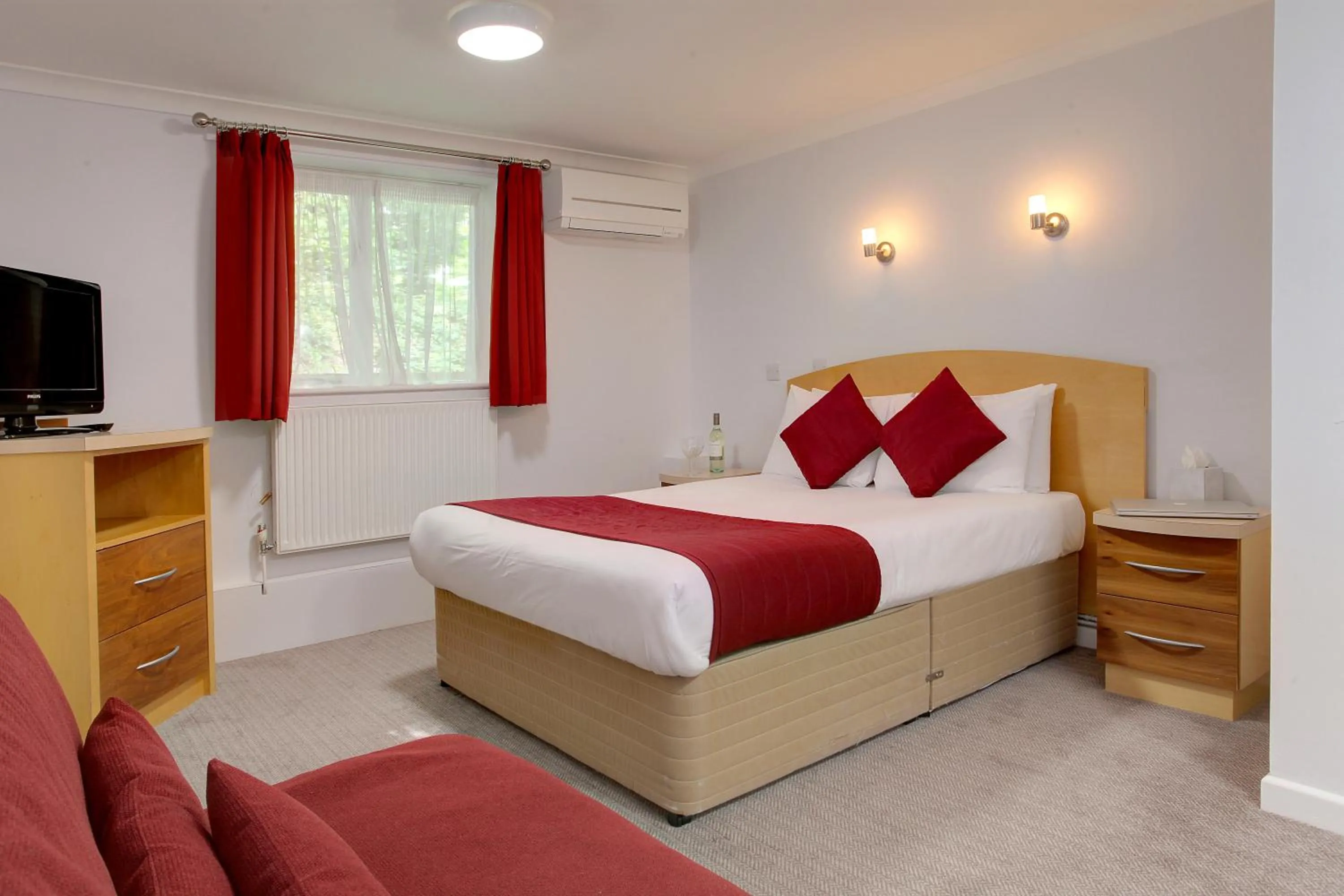 Garden, Bed in Best Western Andover