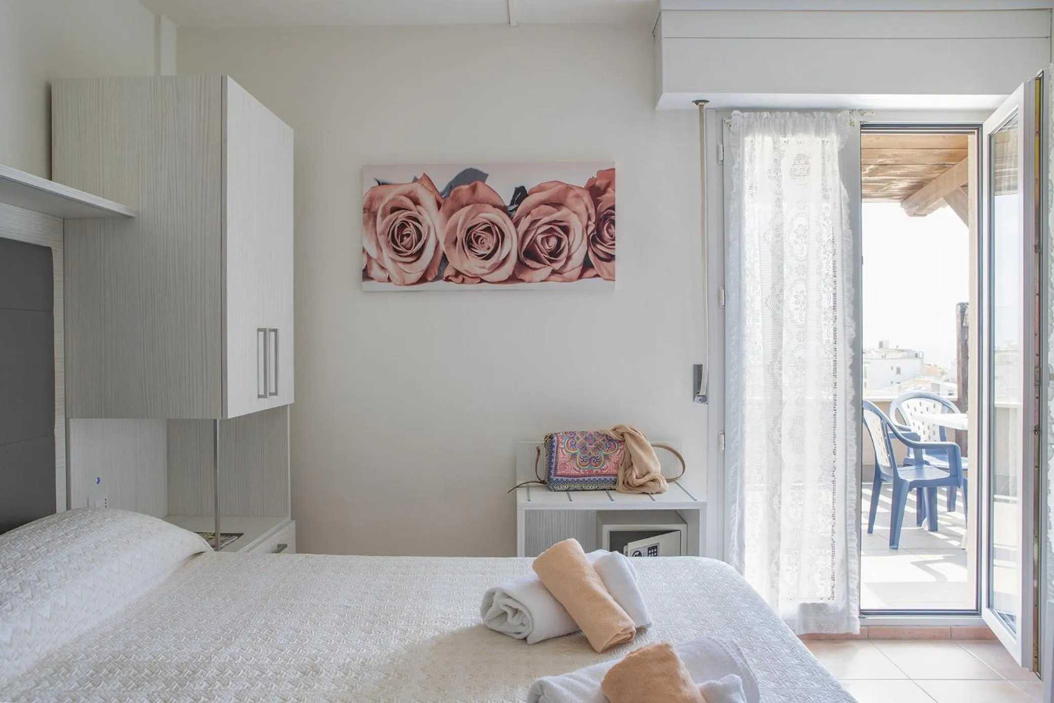 Bed in Hotel Pacific