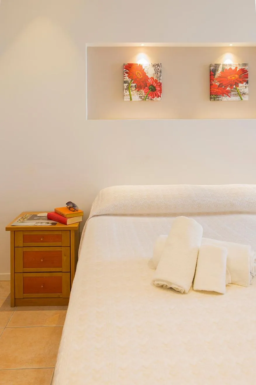 Bed in Hotel Pacific