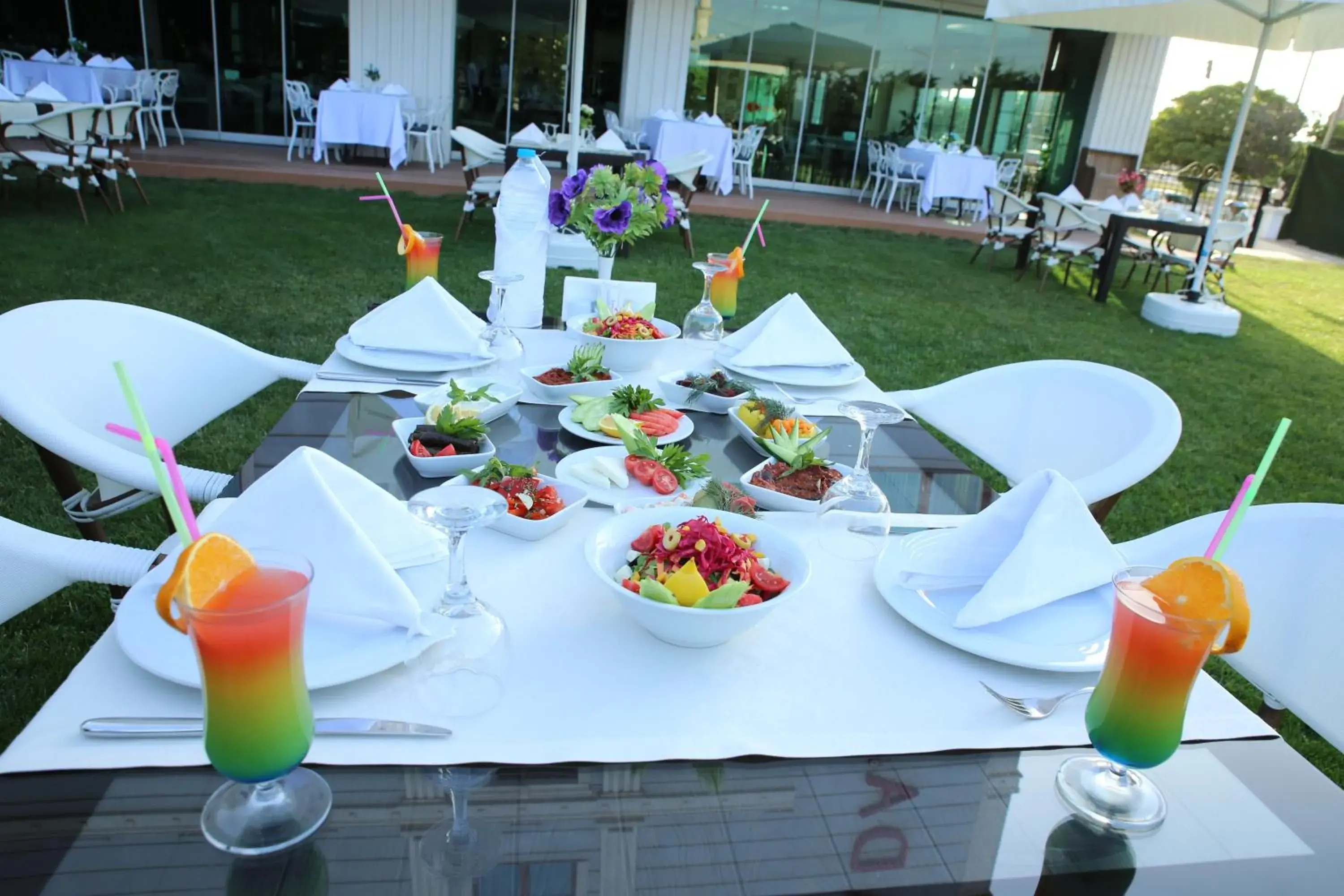 Restaurant/places to eat in Ramada Usak Restaurant/places to eat in Ramada Usak