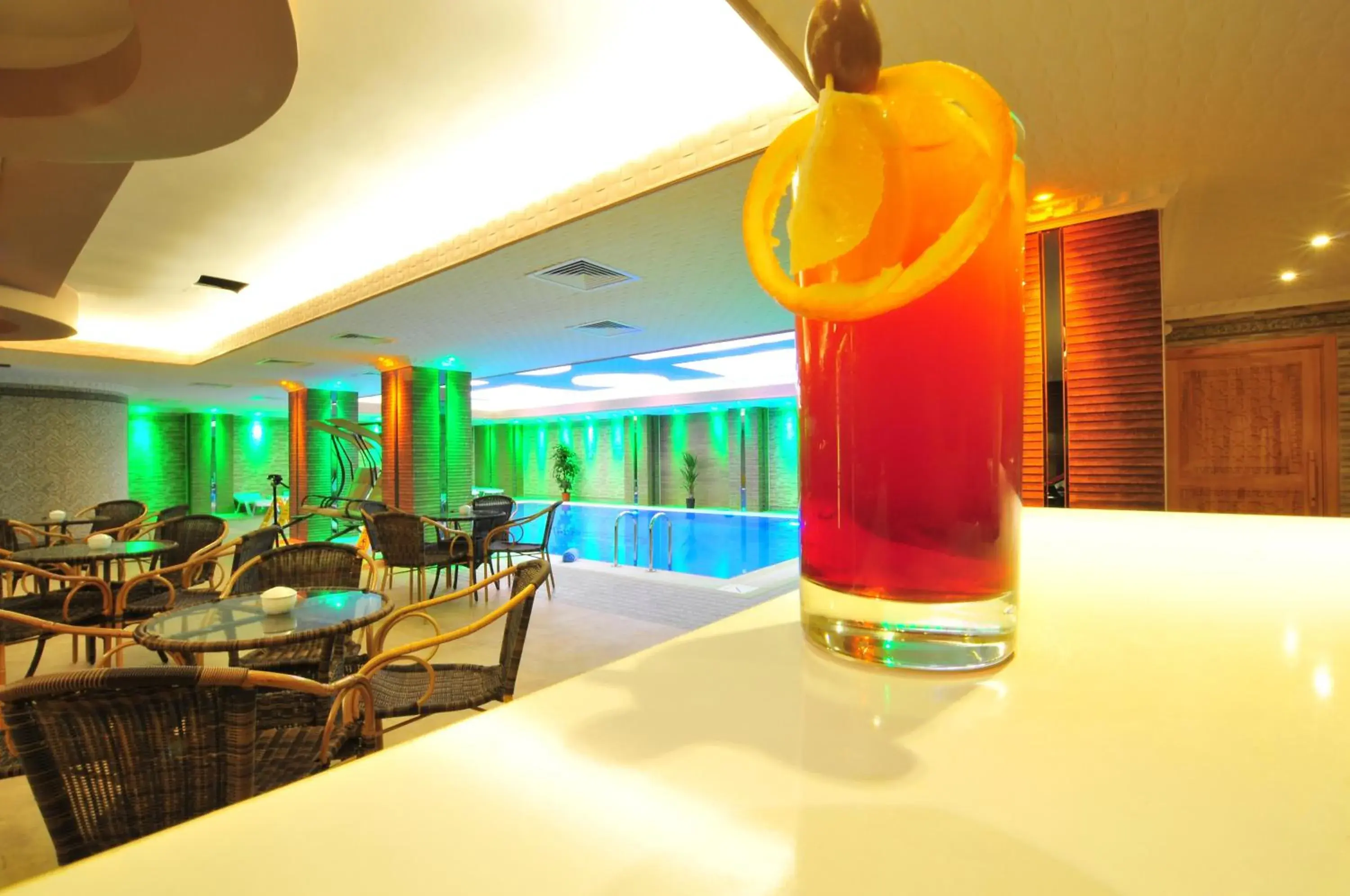 Lounge or bar in Ramada Usak Lounge or bar in Ramada Usak