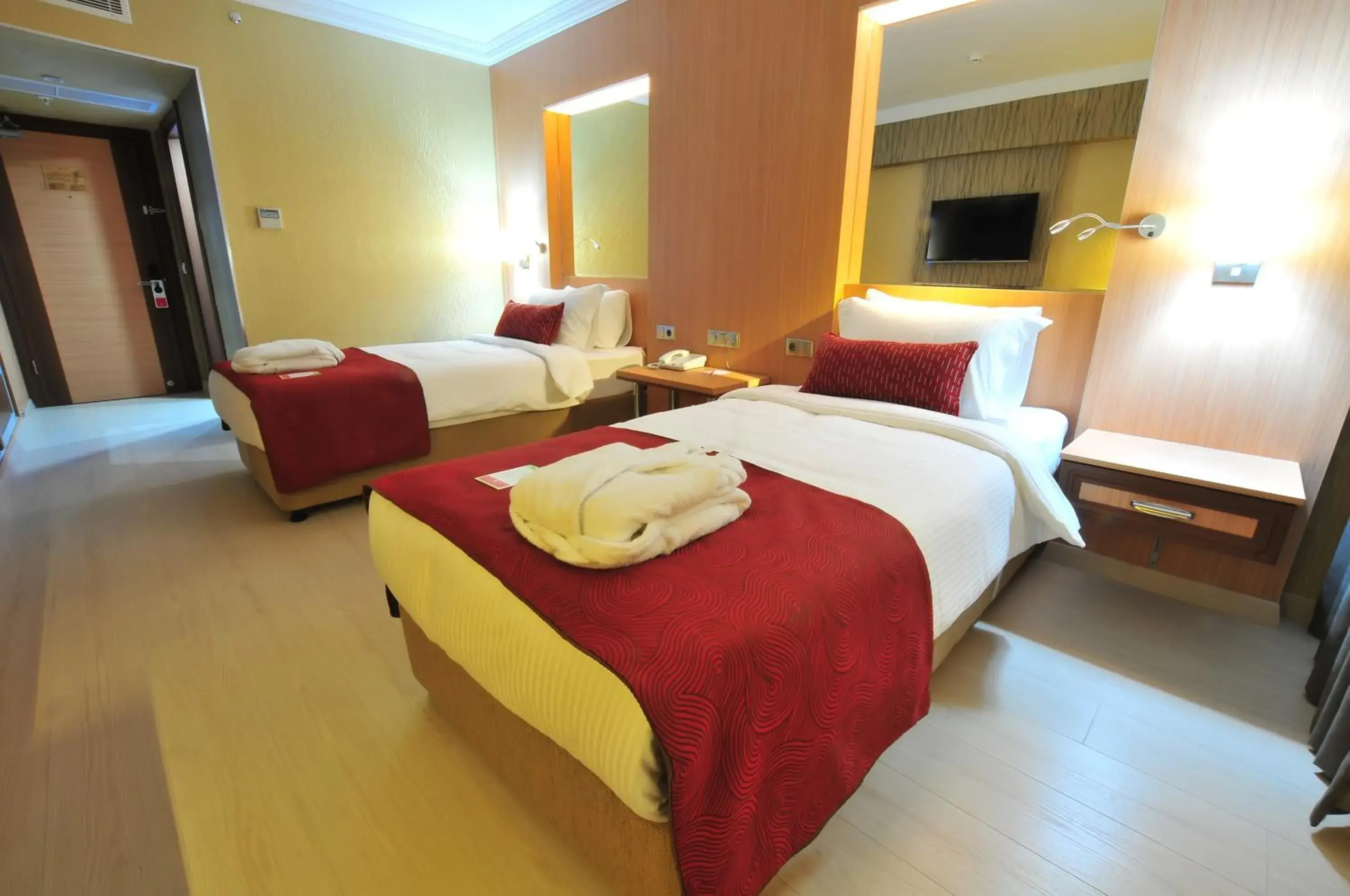 Photo of the whole room, Bed in Ramada Usak Photo of the whole room, Bed in Ramada Usak